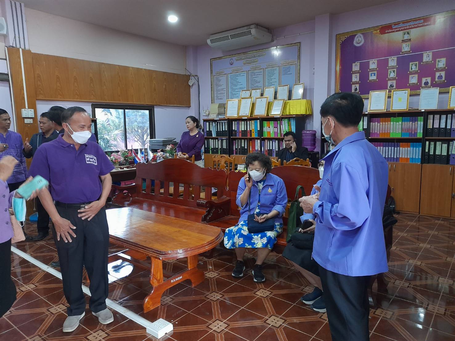 วันที่ 15 กุมภาพันธ์ 2566 นายสมมิตร ธรรมมิยะ ประมงอำเภอสุวรรณคูหา ติดตามความเรียบร้อยและซักซ้อมเพื่อเตรียมความพร้อม การรับเสด็จสมเด็จพระกนิษฐาธิราชเจ้ากรมสมเด็จพระเทพรัตนราชสุดาฯ สยามบรมราชกุมารี ทรงติดตามงาน (ผ่านสื่ออิเล็กทรอนิกส์-ออนไล์)..คลิก