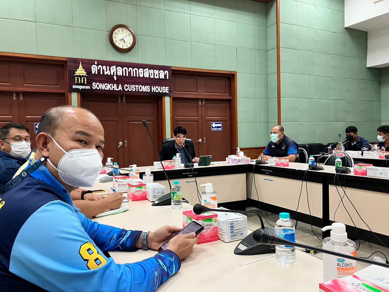 ผอ.ศบป.8 เข้าร่วมประชุมคณะทำงานพัฒนาช่องทางเข้าออกประเทศท่าเรือสงขลา..คลิก