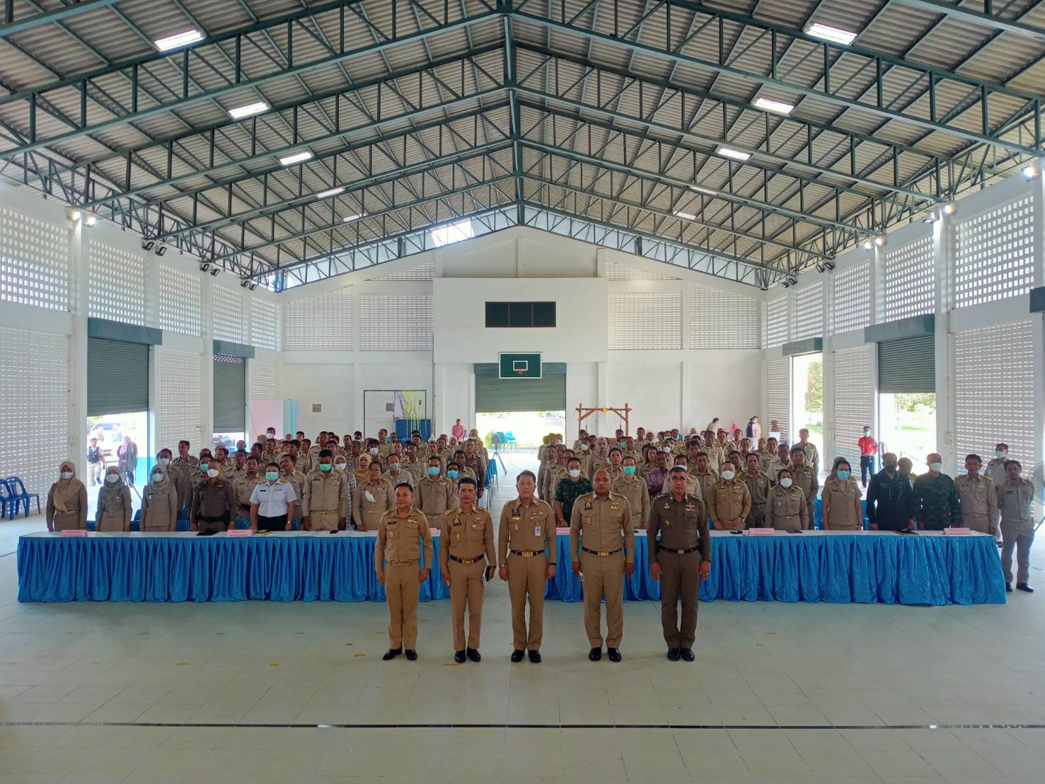 ร่วมประชุมการมอบนโยบายแนวทางการปฎิบัติราชการให้กับหัวหน้าส่วนราชการ ผู้บริหารองค์กรปกครองส่วนท้องถิ่น กำนัน และผู้ใหญ่บ้านพื้นที่อำเภอรามัน