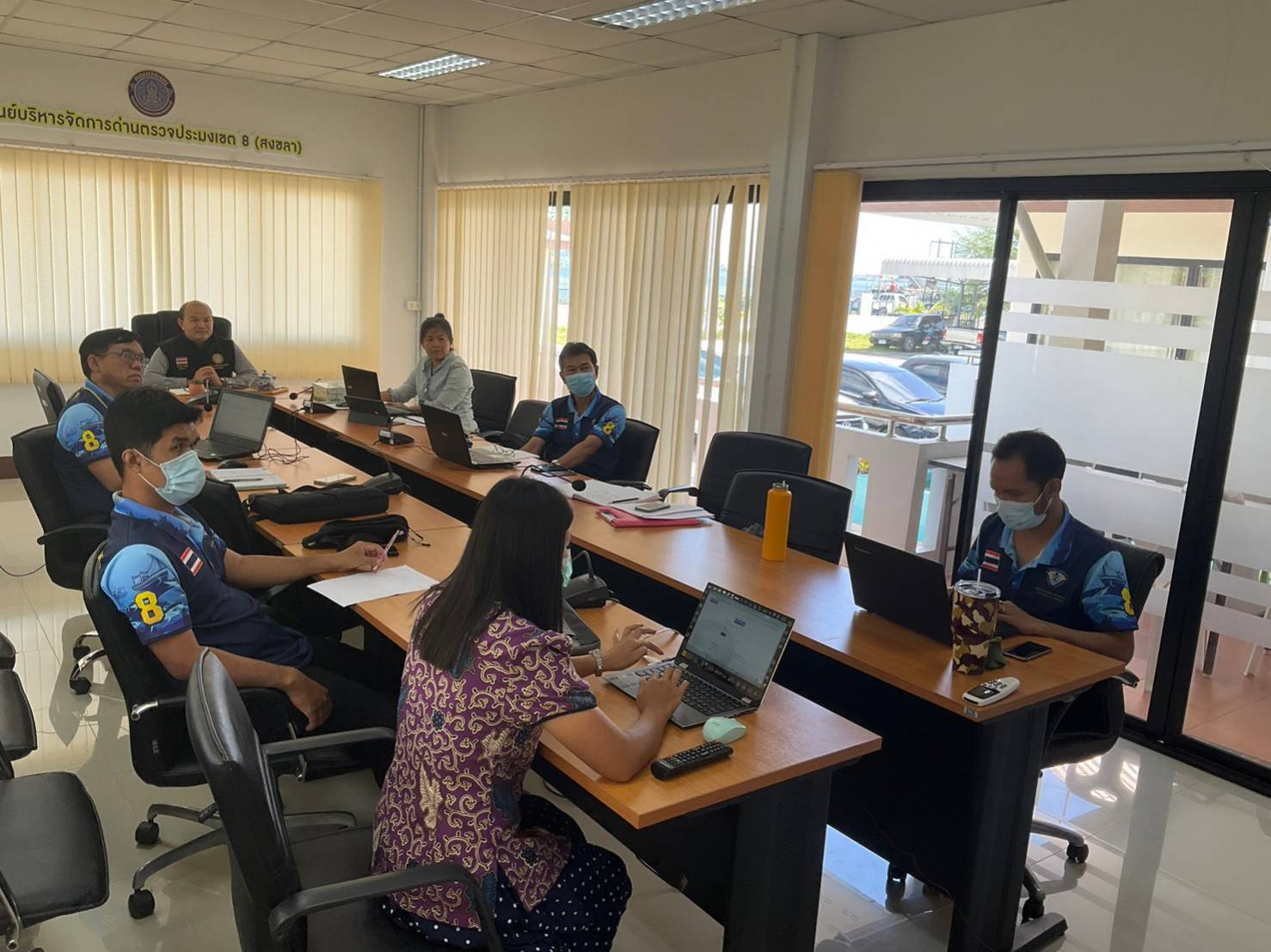 ผอ.ศบป.8 ประชุมคณะทำงานทวนสอบการปฏิบัติงานตรวจสอบเรือประมง สินค้าสัตว์น้ำ และปัจจัยการผลิต เพื่อเพิ่มประสิทธิภาพในกระบวนงานแก้ไขปัญหาการทำประมงผิดกฎหมาย..คลิก