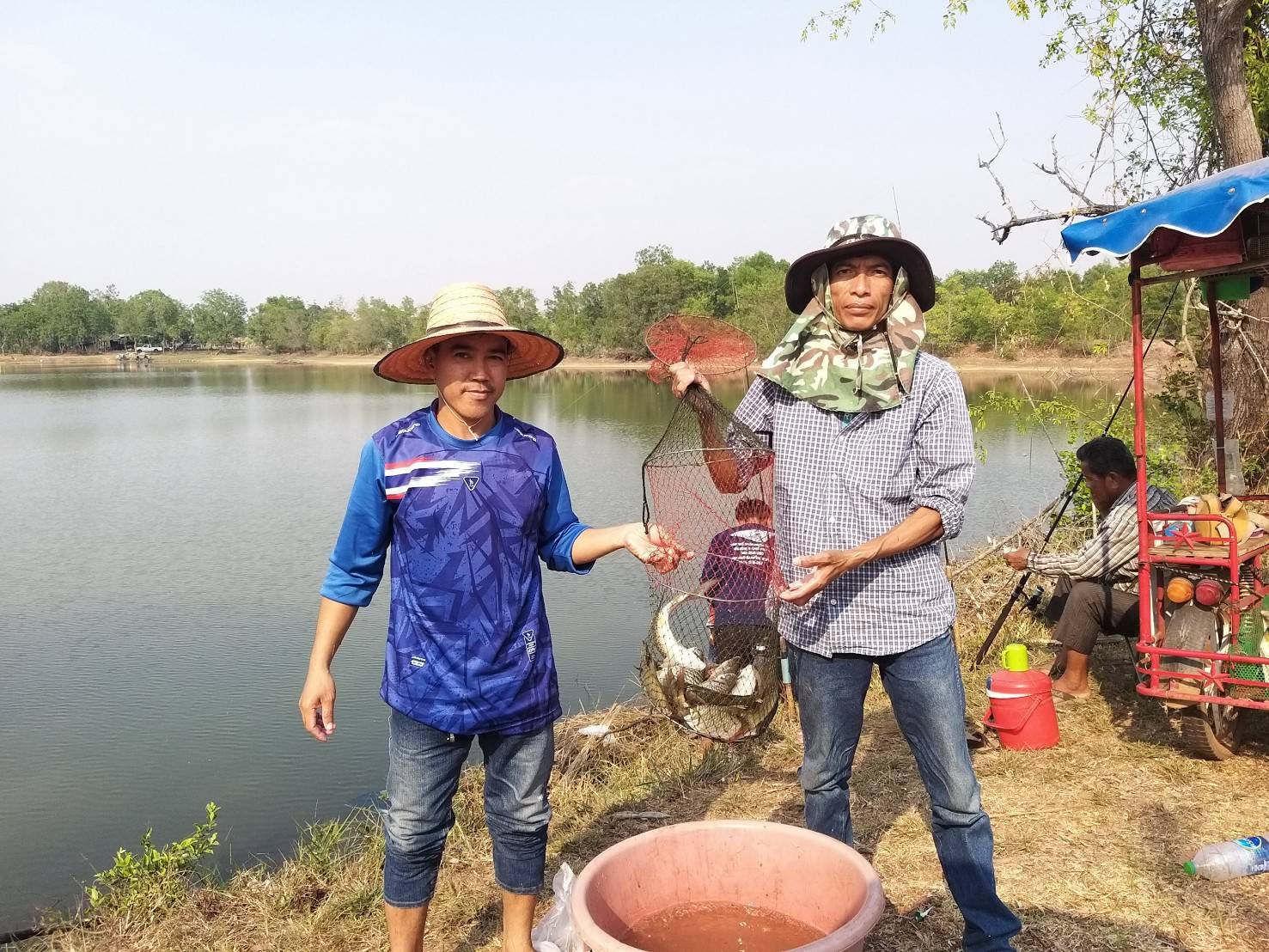จัดกิจกรรมตกปลา ณ แหล่งน้ำห้วยนาน้อย ตำบลพระเหลา อำเภอพนา จังหวัดอำนาจเจริญ..คลิก