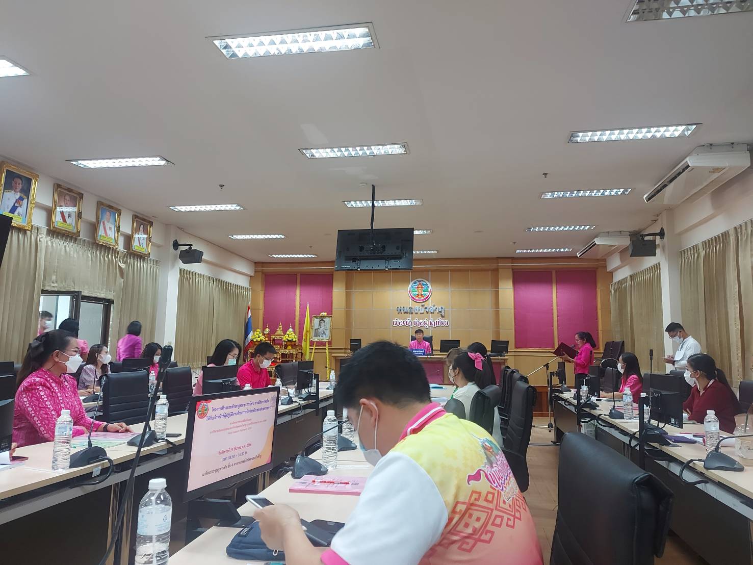 วันที่ 21 มีนาคม พ.ศ. 2566 นายบุญหลาย กุลนารัตน์ ประมงจังหวัดหนองบัวลำภู มอบหมายให้นางถนอมขวัญ นอศรี หัวหน้ากลุ่มบริหารและยุทธศาสตร์ ร่วมโครงการฝึกอบรมด้านกฎหมายระเบียบการเงินการคลังให้กับเจ้าหน้าที่ผู้ปฏิบัติงานด้านการเบิกจ่ายเงินของส่วนราชการ..คลิก