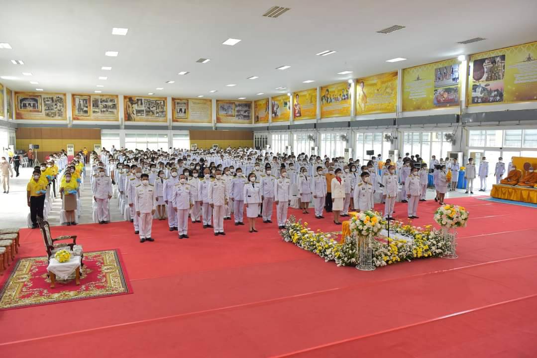 ร่วมพิธีถวายราชสักการะเนื่องในวันพระบาทสมเด็จพระพุทธยอดฟ้าจุฬาโลกมหาราช..คลิก