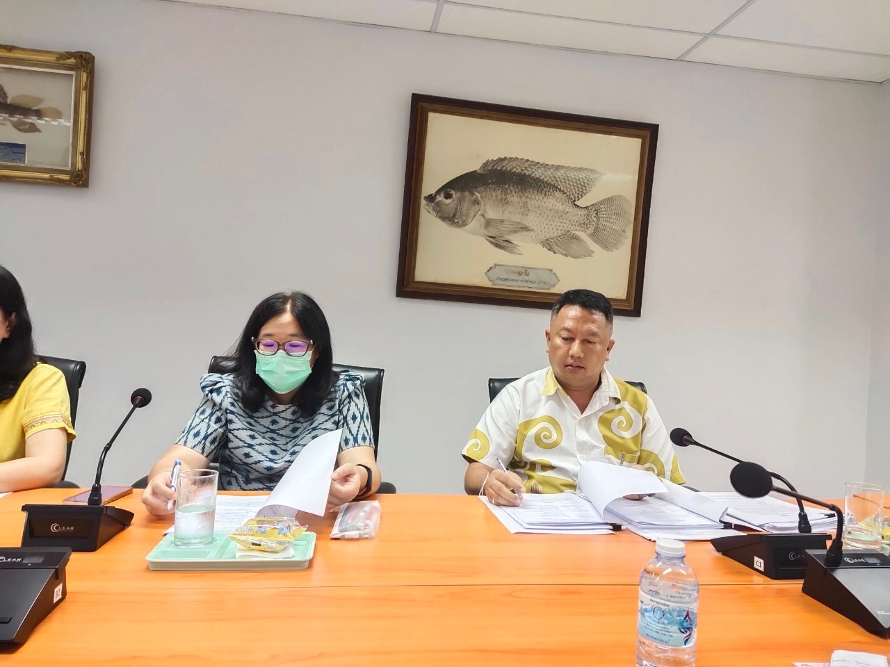 ประชุมเรื่อง จัดทำข้อเสนอโครงการวิจัย ปลาพลวงชมพู ระยะที่ 2 เพื่อขอรับการสนับสนุนงบประมาณจากสำนักงานพัฒนาการวิจัยการเกษตร (สวก.)..คลิก