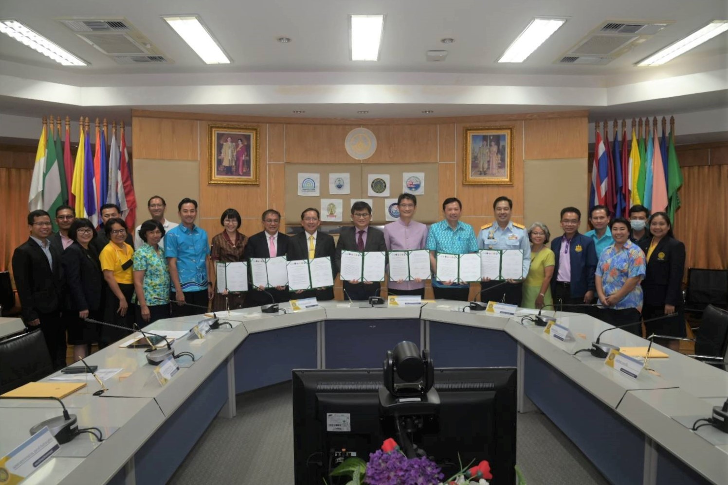 กรมประมงจับมือ 6 หน่วยงาน ผนึกกำลัง สร้างเครือข่าย บริหารจัดการสิ่งแวดล้อมทางทะเลและชายฝั่งชลบุรีอย่างยั่งยืน 