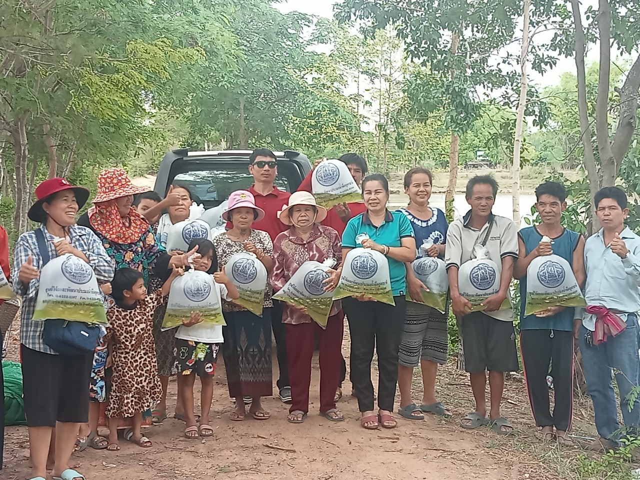 วันที่ 26 เมษายน 2566 นายสมมิตร ธรรมมิยะ  ประมงอำเภอสุวรรณคูหา ได้รับการสนับสนุนพันธุ์ปลาจากศูนย์วิจัยและพัฒนาประมงน้ำจืดอุดรธานี จำนวน 40,000 ตัว เพื่อปล่อยแหล่งน้ำสาธารณะ หนองแต้ ม.4 ต.นาดี อ.สุวรรณคูหา จ.หนองบัวลำภู  ซึ่งเป็นแหล่งน้ำในชุมชนที่มีการดูแลรักษาและบริหารจัดการ