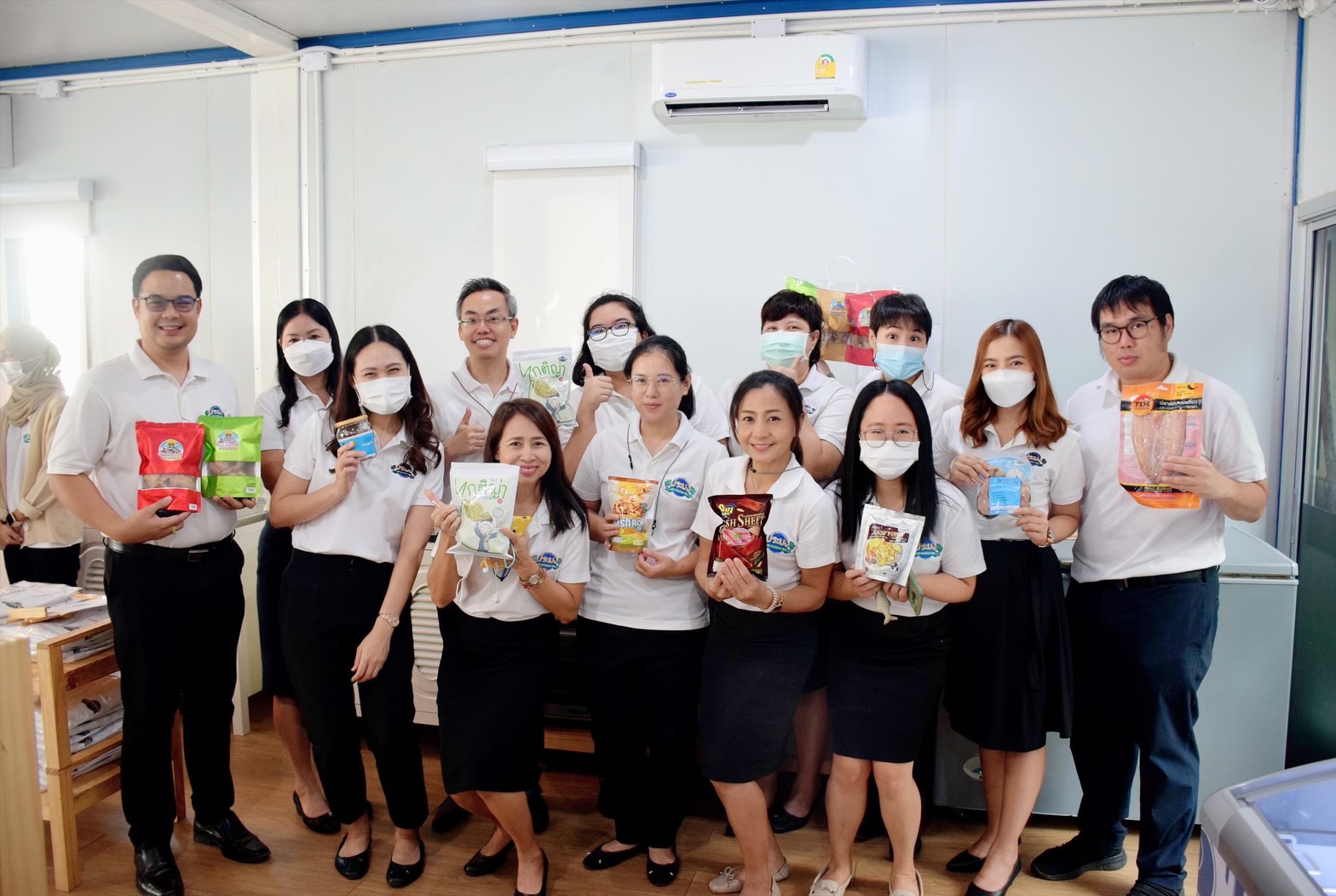 กรมประมง...ฉลองครบรอบ 1 ปี ร้าน Fisherman Shop พร้อมเสิร์ฟสินค้าประมงคุณภาพจาก 121 สาขาทั่วประเทศ การันตีด้วยสัญลักษณ์ประมงธงเขียว