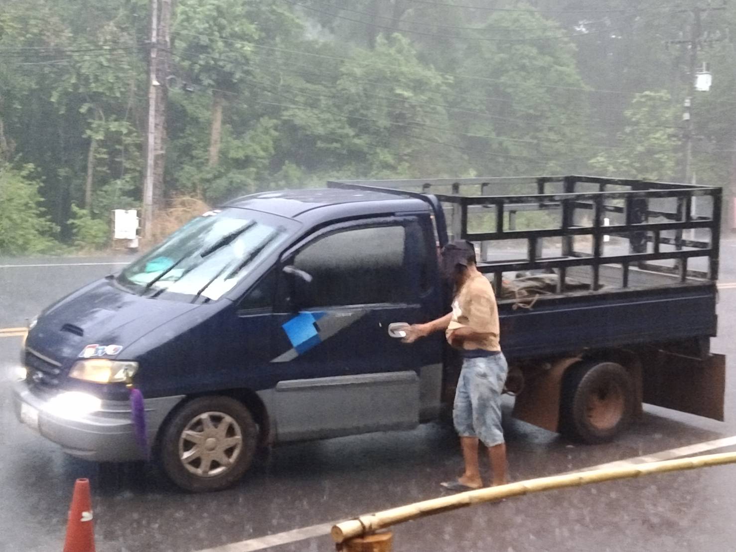 ผลการปฏิบัติงานด่านตรวจประมงสุรินทร์ วันที่ 30 เมษายน พ.ศ.2566 ณ จุดผ่านแดนถาวรช่องจอม..คลิก