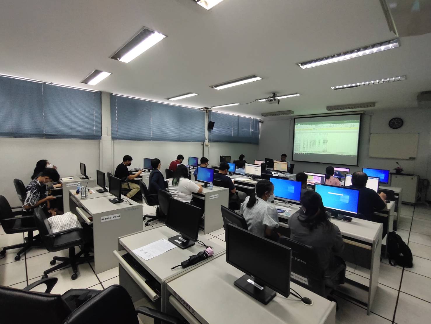 บริการภูมิสารสนเทศกลางของประเทศ(NGIS Portal)..คลิก