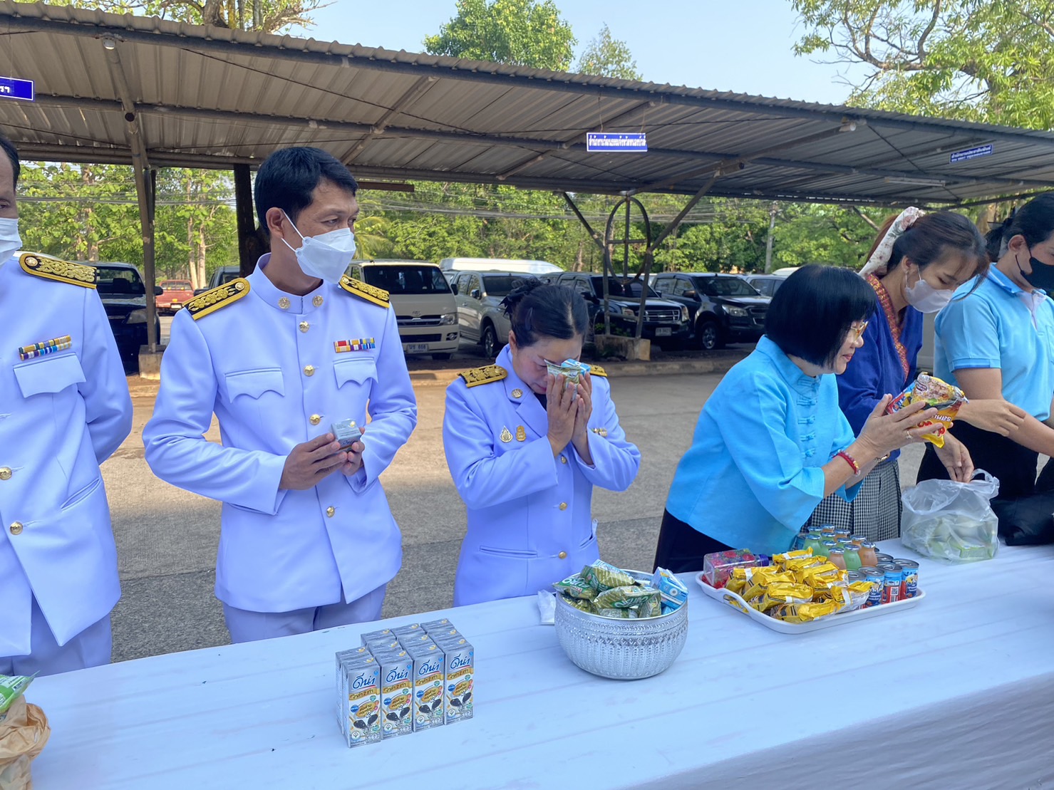 วันที่ 6 พฤษภาคม 2566  นายบุญหลาย กุลนารัตน์ ประมงจังหวัดหนองบัวลำภู มอบหมายให้นางสาวทัศนีย์ สุนนท์ชัย หัวหน้ากลุ่มพัฒนาและส่งเสริมอาชีพการประมง พร้อมด้วยนายธีรศักดิ์ ศรีร่องหอย นักวิชาการประมงปฏิบัติการ และนายไพศาล ศรีคูณ นักวิชาการประมง ร่วมพิธีเฉลิมฉลองวาระครบรอบ 100 ปี วันประสูติสมเด็จพระเจ้าพี่นางเธอ เจ้าฟ้ากัลยาณิวัฒนา กรมหลวงนราธิวาสราชนครินทร์..คลิก