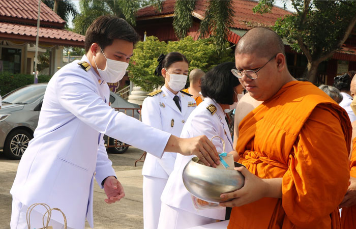 พิธีเจริญพระพุทธมนต์ พิธีทำบุญตักบาตร และพิธีวางพานพุ่มดอกไม้ถวายราชสักการะ เนื่องในวันประสูติ ครบรอบ 100 ปี สมเด็จพระเจ้าพี่นางเธอ เจ้าฟ้ากัลยาณิวัฒนา กรมหลวงนราธิวาสราชนครินทร์
