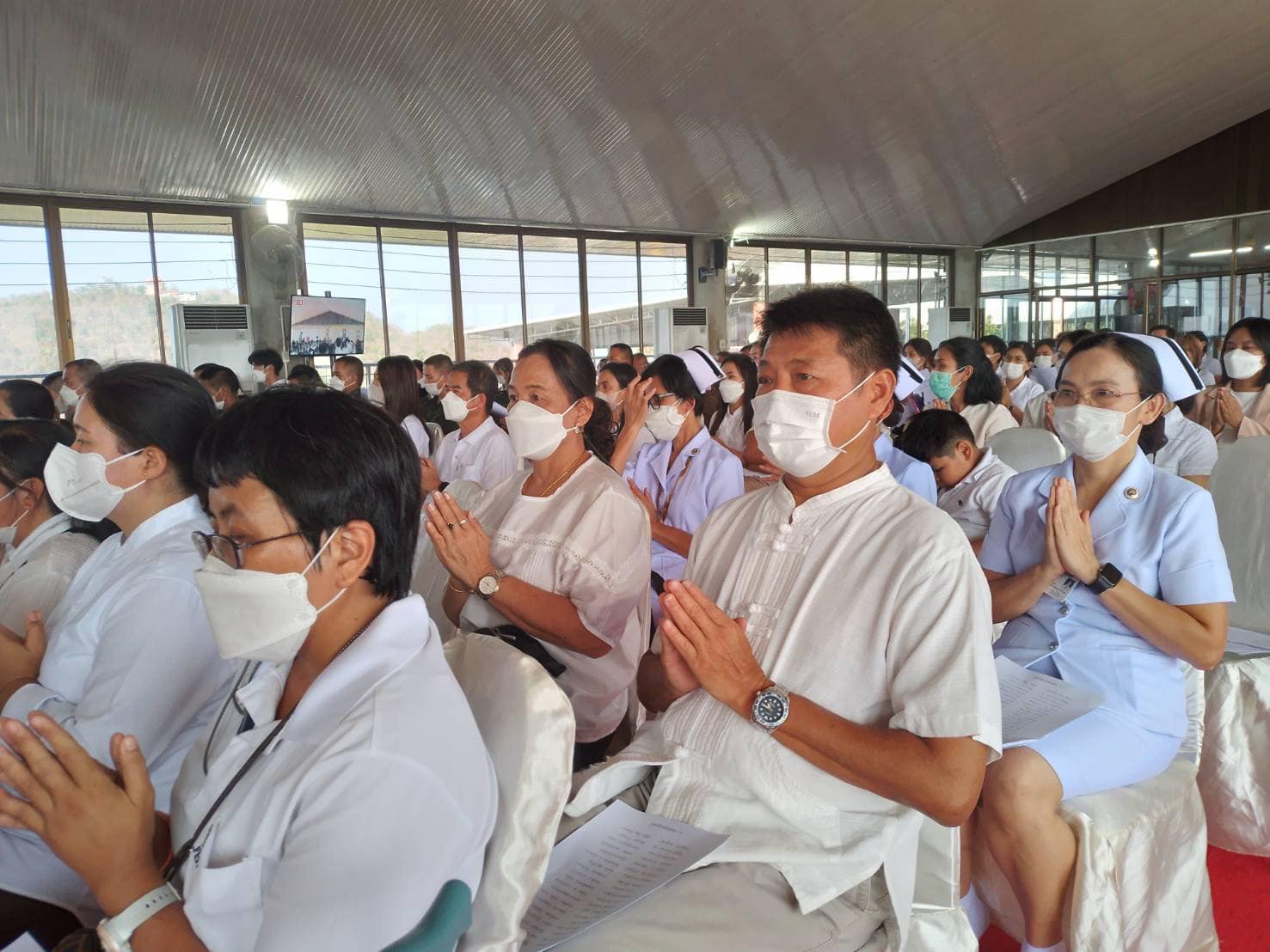 ร่วมพิธีเจริญพระพุทธมนต์เฉลิมพระเกียรติถวายพระพรชัยมงคลแด่ พระบาทสมเด็จพระเจ้าอยู่หัว สมเด็จพระนางเจ้าสิริกิต์ พระบรมราชินีนาถ พระบรมราชชนนีพันปีหลวง สมเด็จพระนางเจ้าฯ พระบรมราชินี และสมเด็จพระเจ้าลูกเธอ เจ้าฟ้าพัชรกิติยาภา นเรนทิราเทพยวดี กรมหลวงราชสาริณีสิริพัชรมหาวัชรราชธิดา ประจำปีพุทธศักราช 2566..คลิก