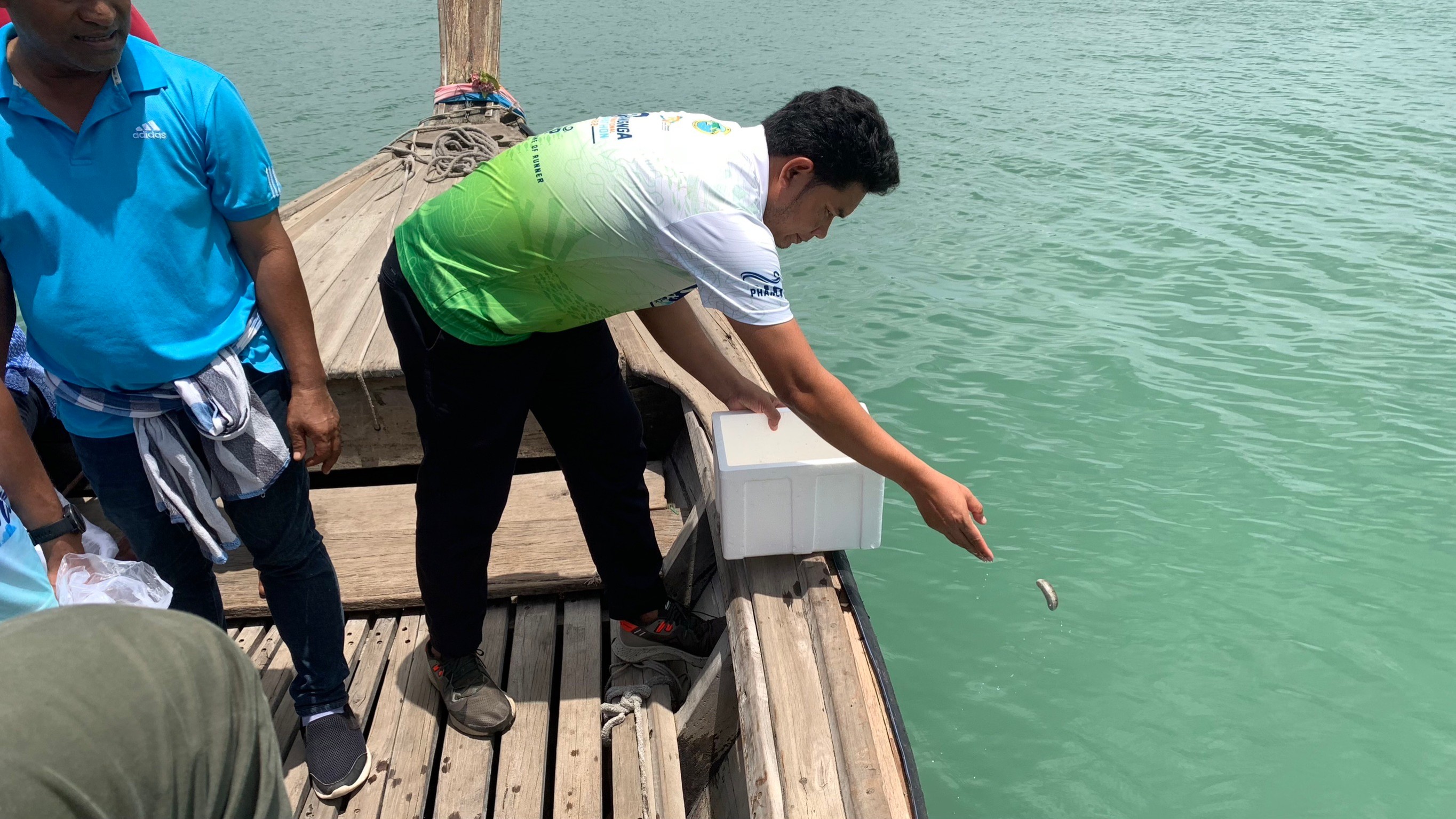 ปล่อยพันธุ์ปลิงทะเลระยะเกาะวัสดุ จำนวน5แสนตัว และปลิงเต็มวัยจำนวน 10ตัว..คลิก