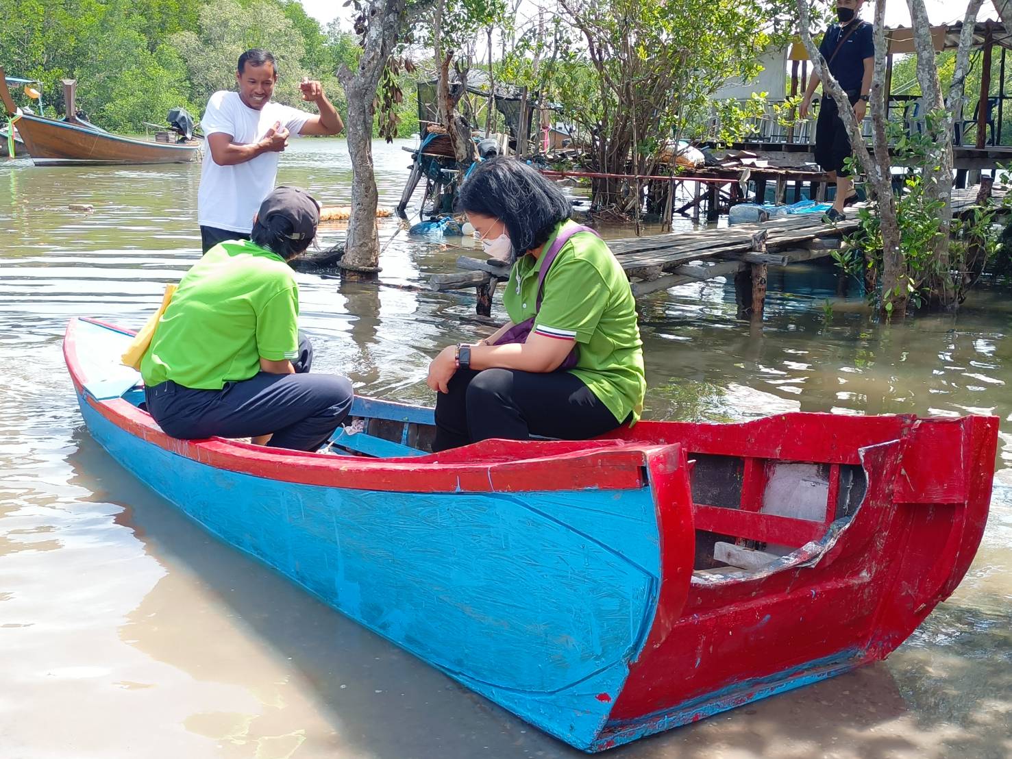 ติดตามงานโครงการพัฒนาอาชีพและเสริมสร้างความเข้มแข็งของชุมชนประมงพื้นบ้าน