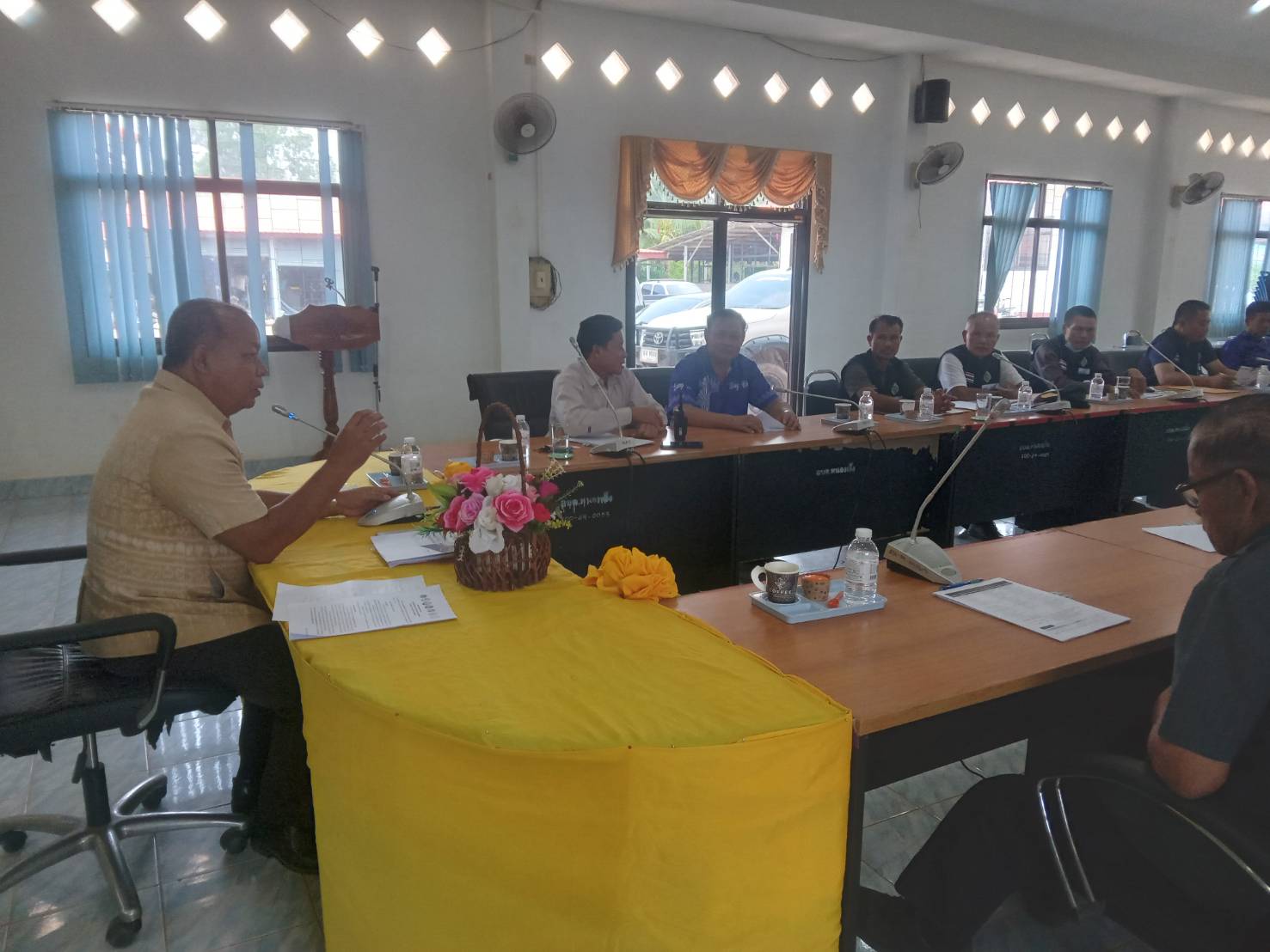 เข้าร่วมประชุมในการจัดทำแผนโครงการตำบลเข้มแข็ง ตามหลักปรัชญาของเศรษฐกิจพอเพียง..คลิก