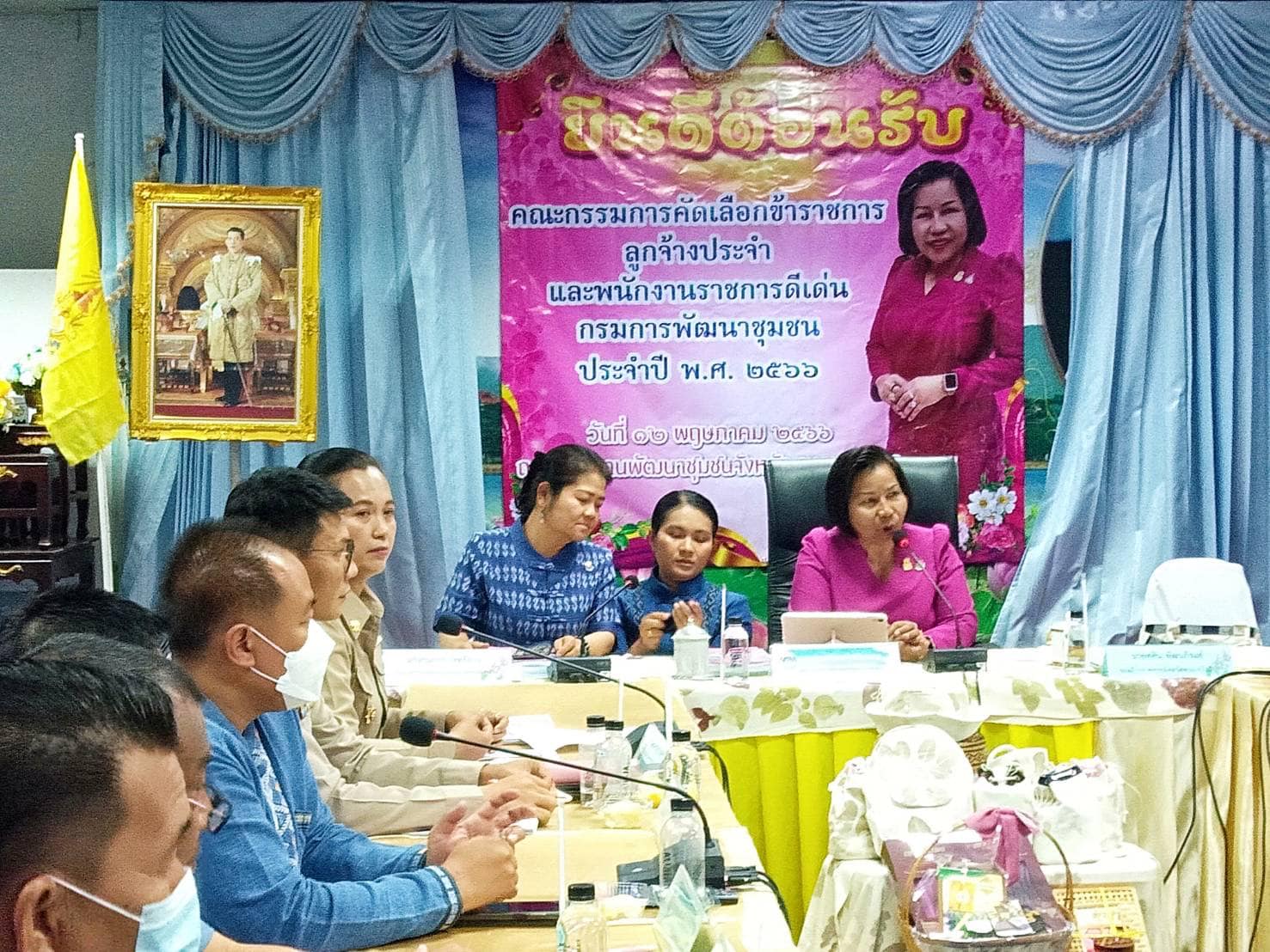 วันศุกร์ที่ ๑๒ พฤษภาคม ๒๕๖๖  นายสมภาร วังคีรี ประมงอำเภอเมืองหนองบัวลำภู ร่วมกิจกรรมการคัดเลือกข้าราชการ ลูกจ้างประจำและพนักงาน ดีเด่นกรมการพัฒนาชุมชน ประจำปี ๒๕๖๖ โดยมี นายศศิน พัฒนภิรมย์ รองผู้ว่าราชการจังหวัดหนองบัวลำภู กล่าวต้อนรับ นาง นวลจันทร์ ศรีมงคล ผู้ตรวจราชการกรมพัฒนาชุมชน..คลิก