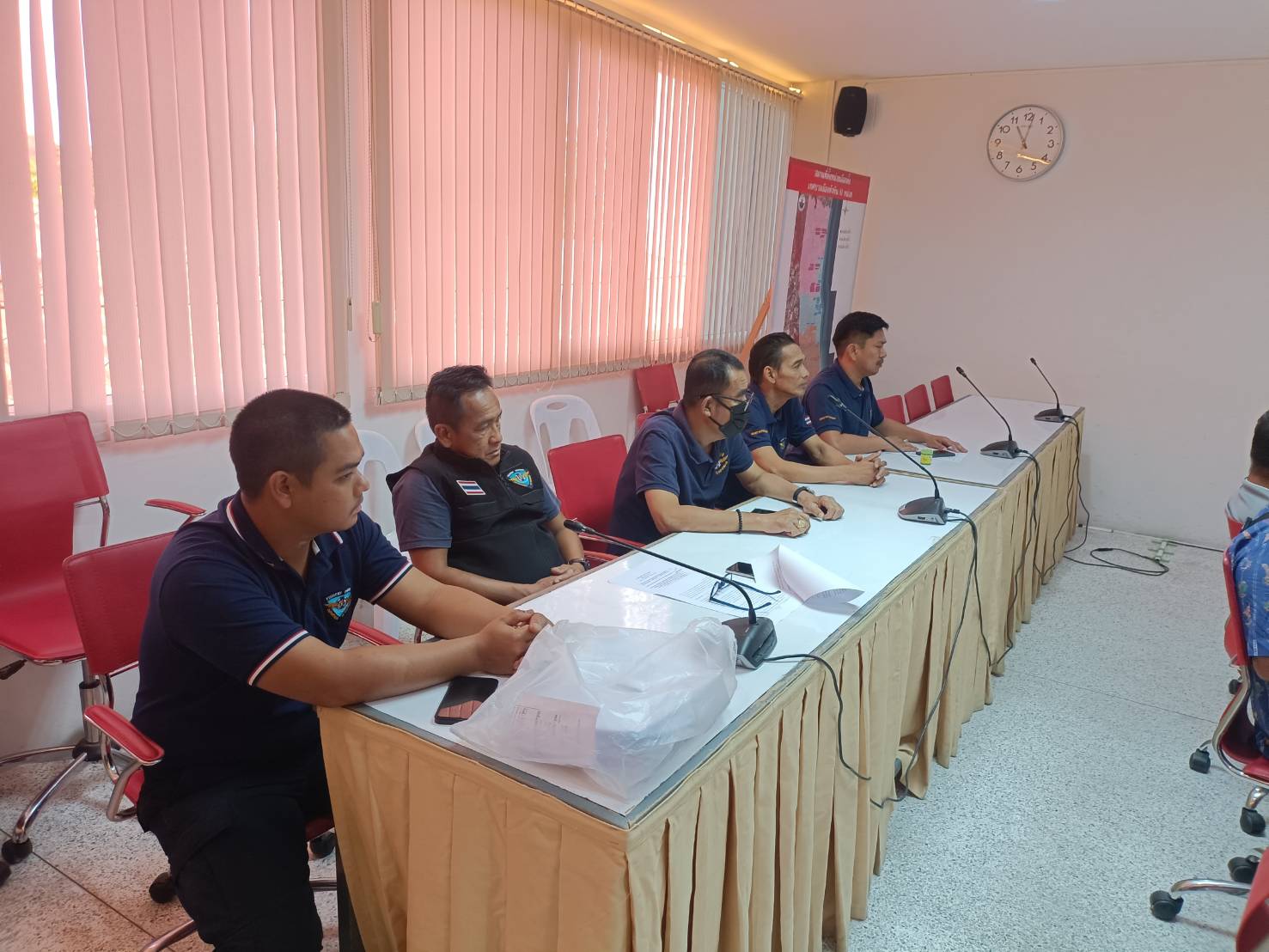 ประชุมกำหนดพื้นที่และระยะเวลาฤดูสัตว์น้ำมีไข่ วางไข่ เลี้ยงตัวอ่อน ในที่จับสัตว์น้ำบางส่วนของจังหวัประจวบคีรีขันธ์ และกฎหมายต่างๆ ที่เกี่ยวข้อง..คลิก