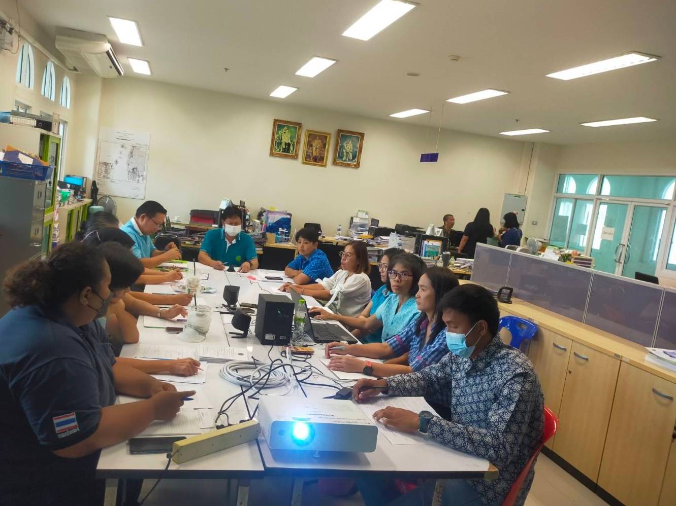 ประชุมข้าราชการ ลูกจ้างประจำ และพนักงานราชการ ของสำนักงานประมงจังหวัดพังงา ครั้งที่ 2/2566..คลิก
