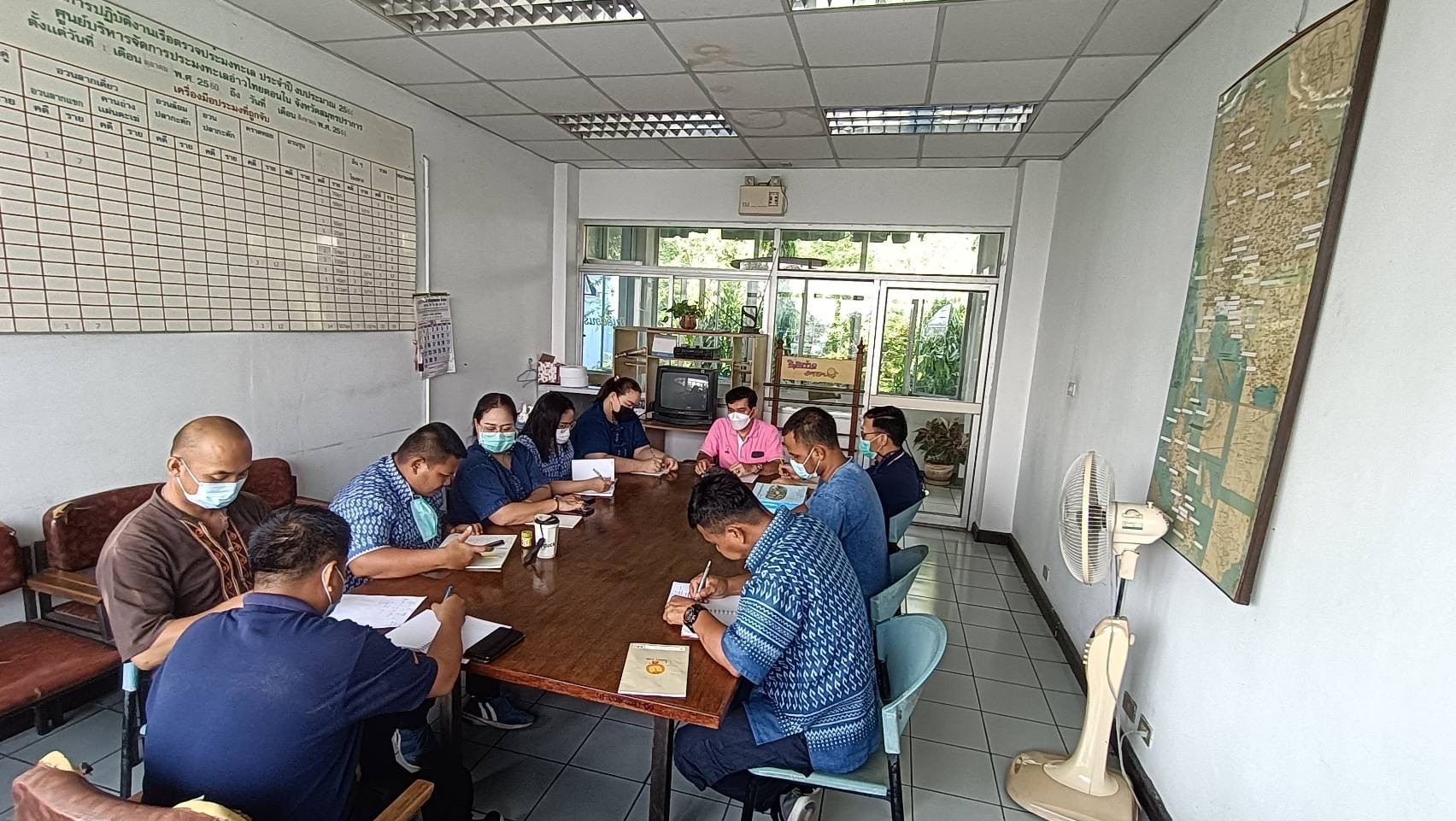 ประชุมเพื่อติดตามงานประจำไตรมาส การใช้งบประมาณ ระเบียบ/คำสั่งที่เกี่ยวข้อง และปัญหาอุปสรรคในการการปฎิบัติประจำไตรมาส..คลิก