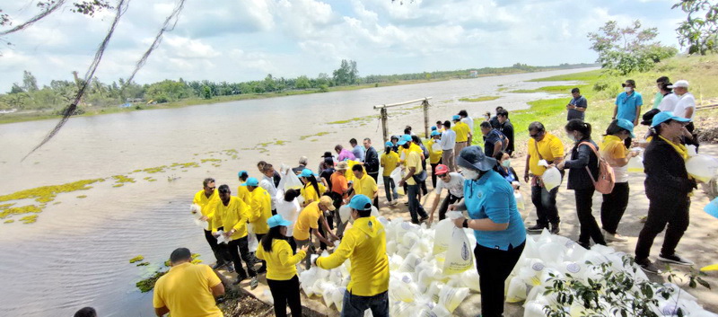 ร่วมปล่อยพันธุ์กุ้งก้ามกราม ลงสู่คลองพระราชดำริ (คลองชะอวด) จ.นครศรีธรรมราช..คลิก