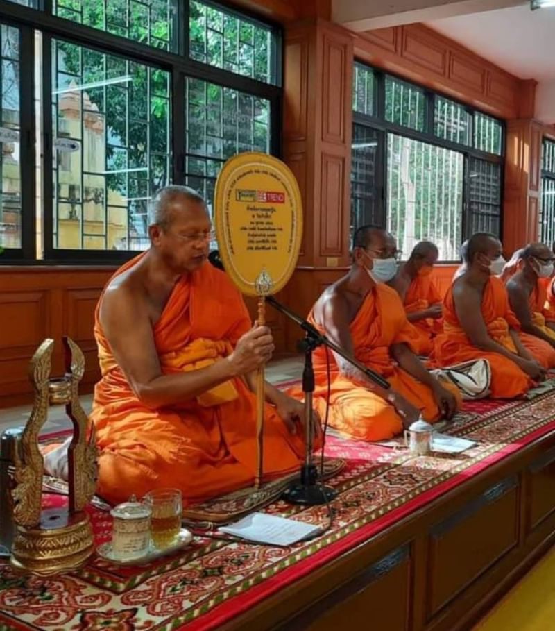 พิธีเจริญพระพุทธมนต์เฉลิมพระเกียรติถวายพระพรชัยมงคลแด่พระบาทสมเด็จพระเจ้าอยู่หัวฯ..คลิก