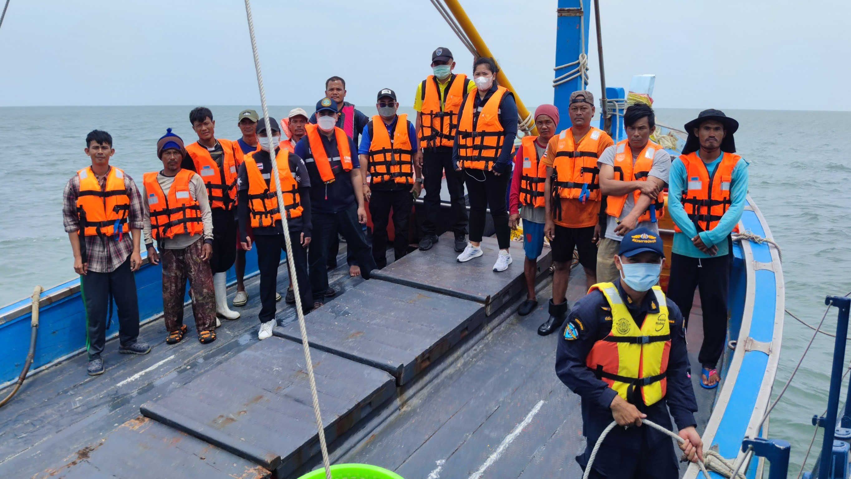 ออกปฏิบัติงานตามกิจกรรมการจัดการปัญหาแรงงานต่างด้าวและการค้ามนุษย์ ด้านการประมง ร่วมกับตัวแทนหน่วยงานที่เกี่ยวข้อง..คลิก