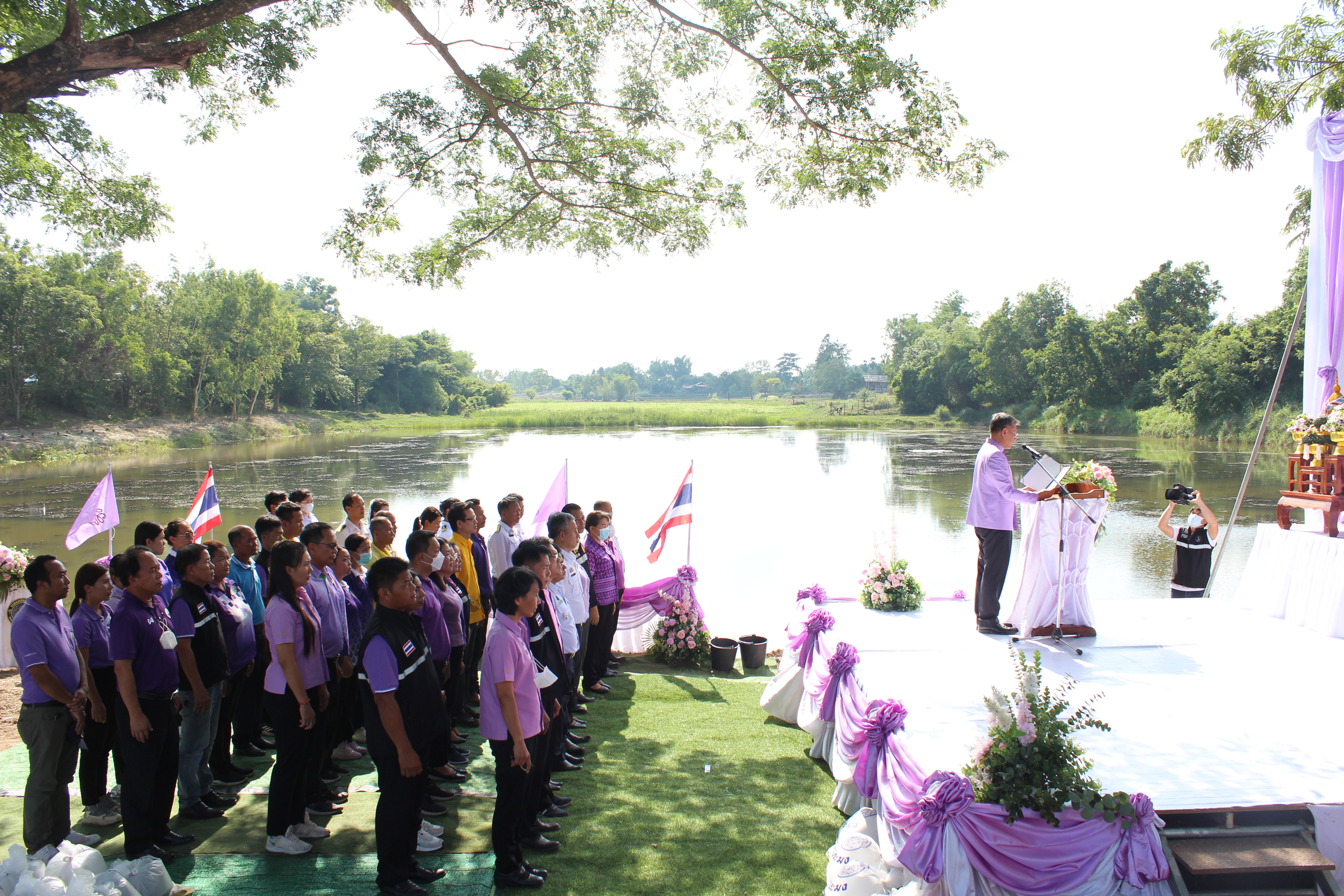 ปล่อยพันธุ์สัตว์น้ำเนื่องในวันเฉลิมพระชนมพรรษาสมเด็จพระนางเจ้าสุทิดา พัชรสุธาพิมลลักษณ พระบรมราชินี..คลิก
