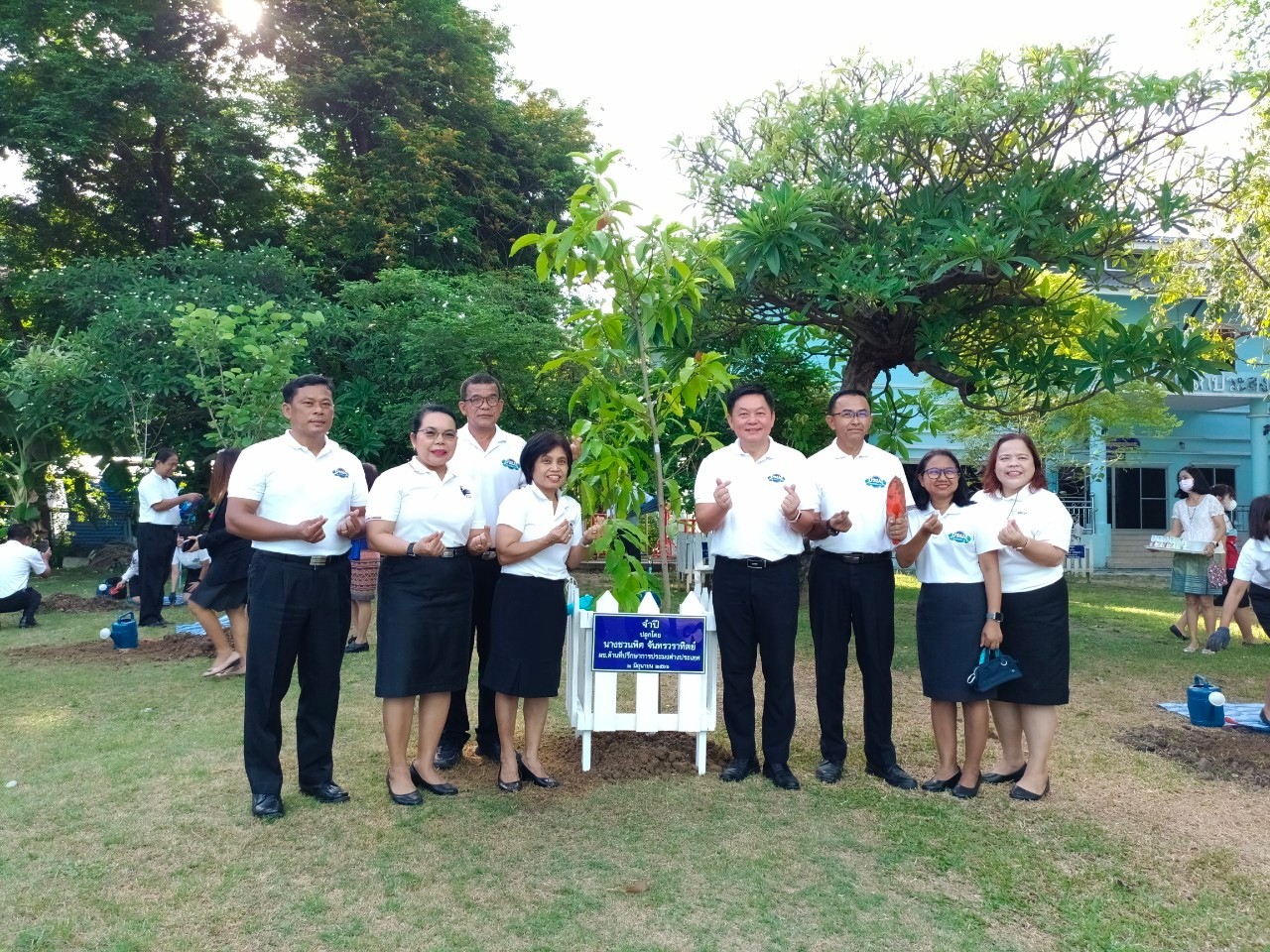 ผู้อำนวยการกองบริหารจัดการเรือประมงและการทำการประมงเข้าร่วมงานวันต้นไม้แห่งชาติ 2566..คลิก