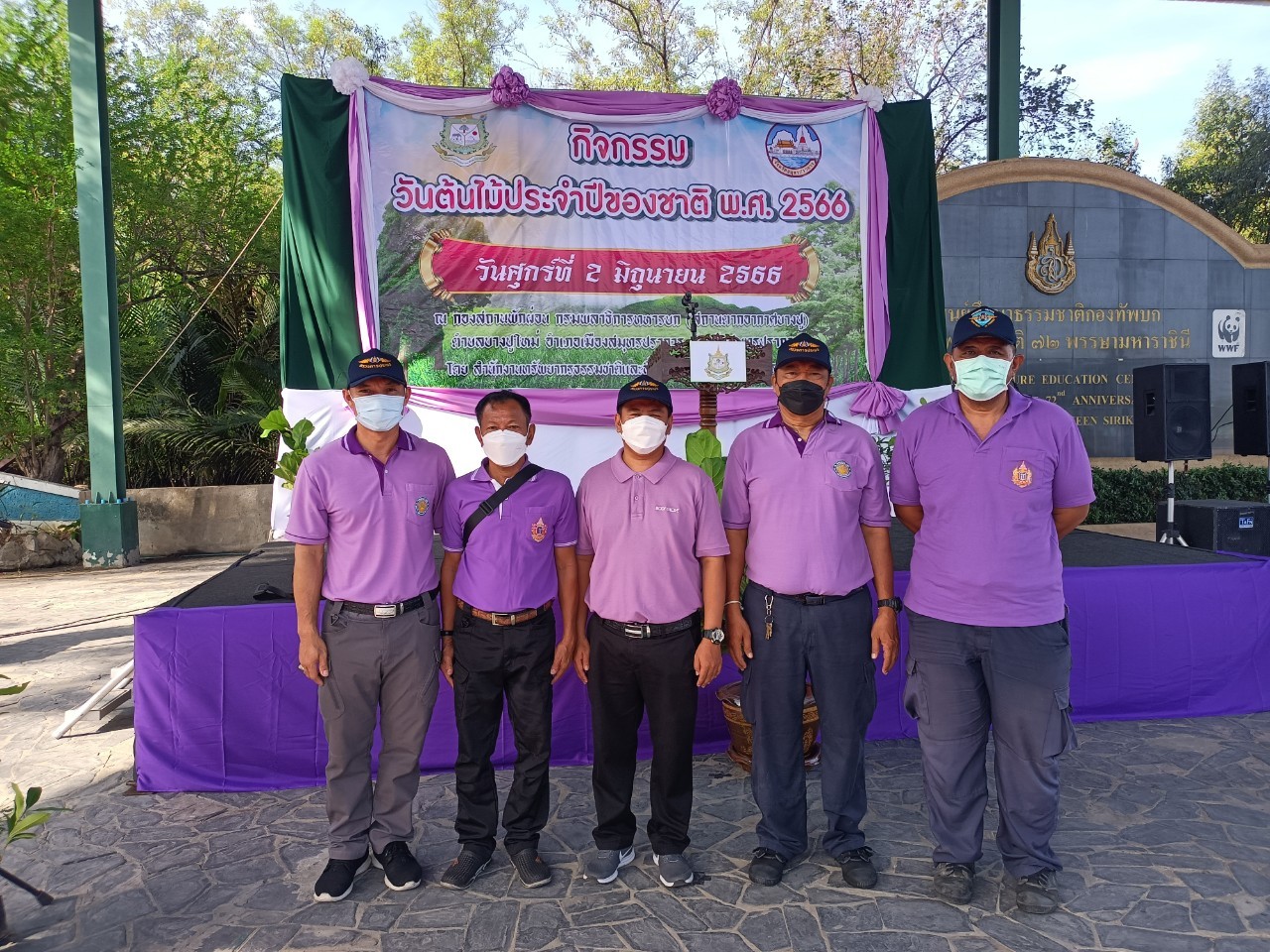 ปลูกป่าชายเลนในกิจกรรมวันต้นไม้ประจำชาติ 2566..คลิก