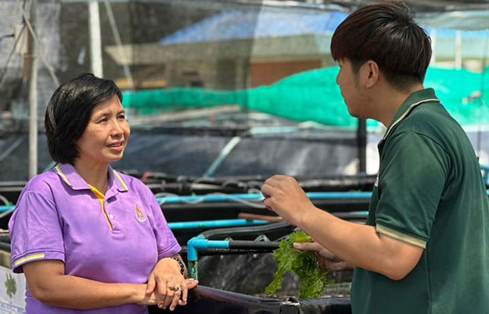 คณะถ่ายทำจากบริษัท อมรินทร์เทเลวิชั่น จำกัด ผู้ผลิตรายการ “เรื่องเด็ดเอ็ดตะโร”..คลิก