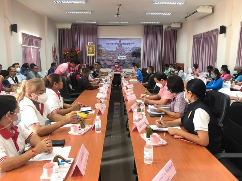 ประชุมหัวหน้าส่วนราชการ หัวหน้าหน่วยงานรัฐวิสาหกิจ กำนันและผู้ใหญ่บ้านฯ ประมงอำเภอท่าตะโก..คลิก