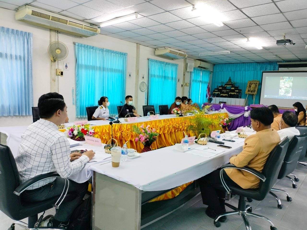 ร่วมให้ข้อมูลการตรวจประเมินคัดเลือกเพื่อเข้ารับรางวัลโครงการธนาคารอาหารชุมชน..คลิก