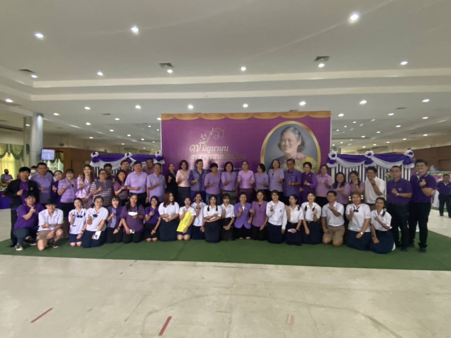 ประมงอุบลร่วมพิธีเปิดงาน 
