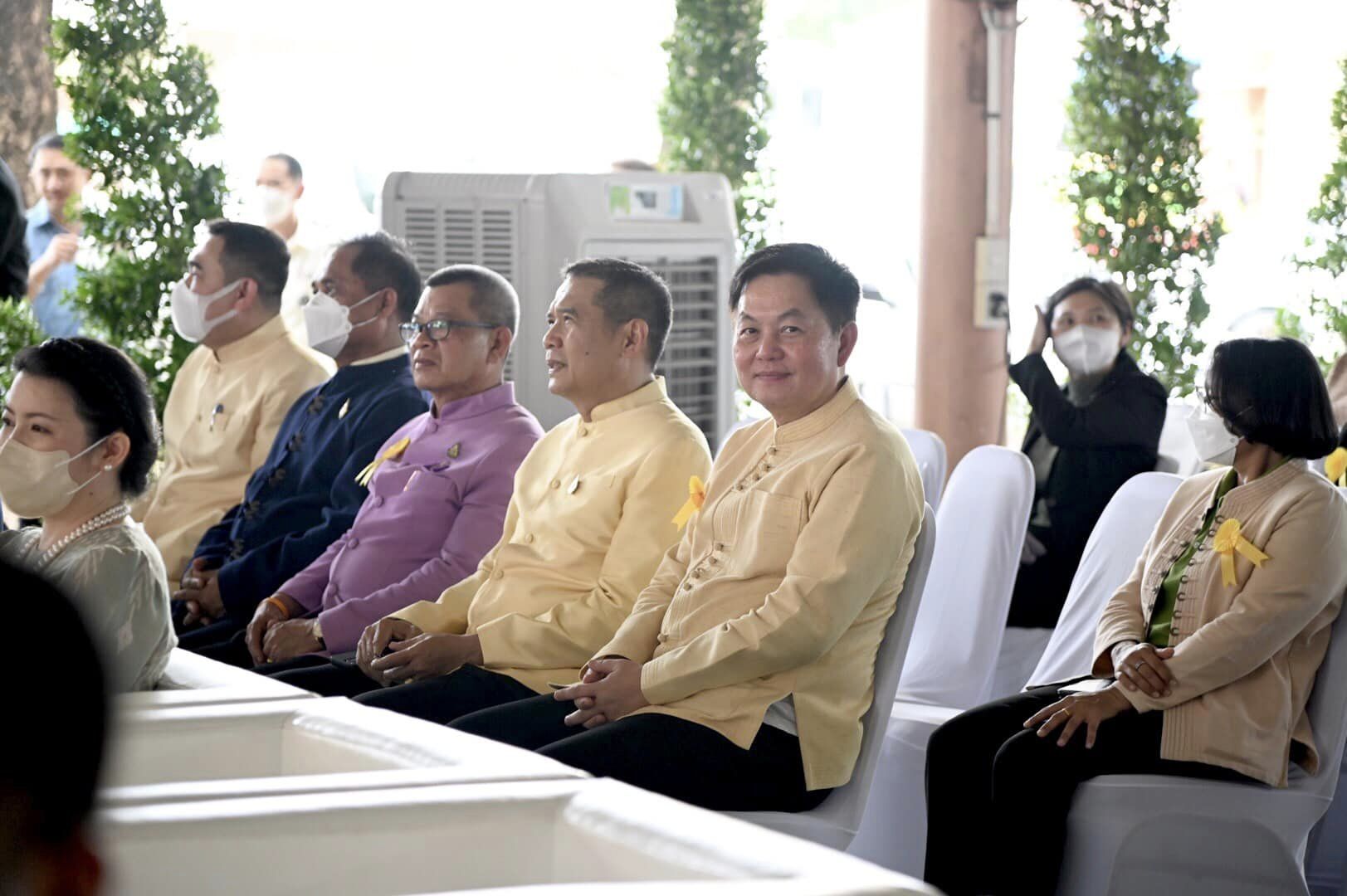 ดร.เฉลิมชัย ศรีอ่อน รัฐมนตรีว่าการกระทรวงเกษตรและสหกรณ์ เป็นประธานในพิธีปิดงานรณรงค์ถ่ายทอดเทคโนโลยีลดต้นทุนการผลิตด้านการเกษตร สำหรับเกษตรกรผู้ปลูกข้าว เนื่องในวันข้าวและชาวนาแห่งชาติ ประจำปี 2566..คลิก