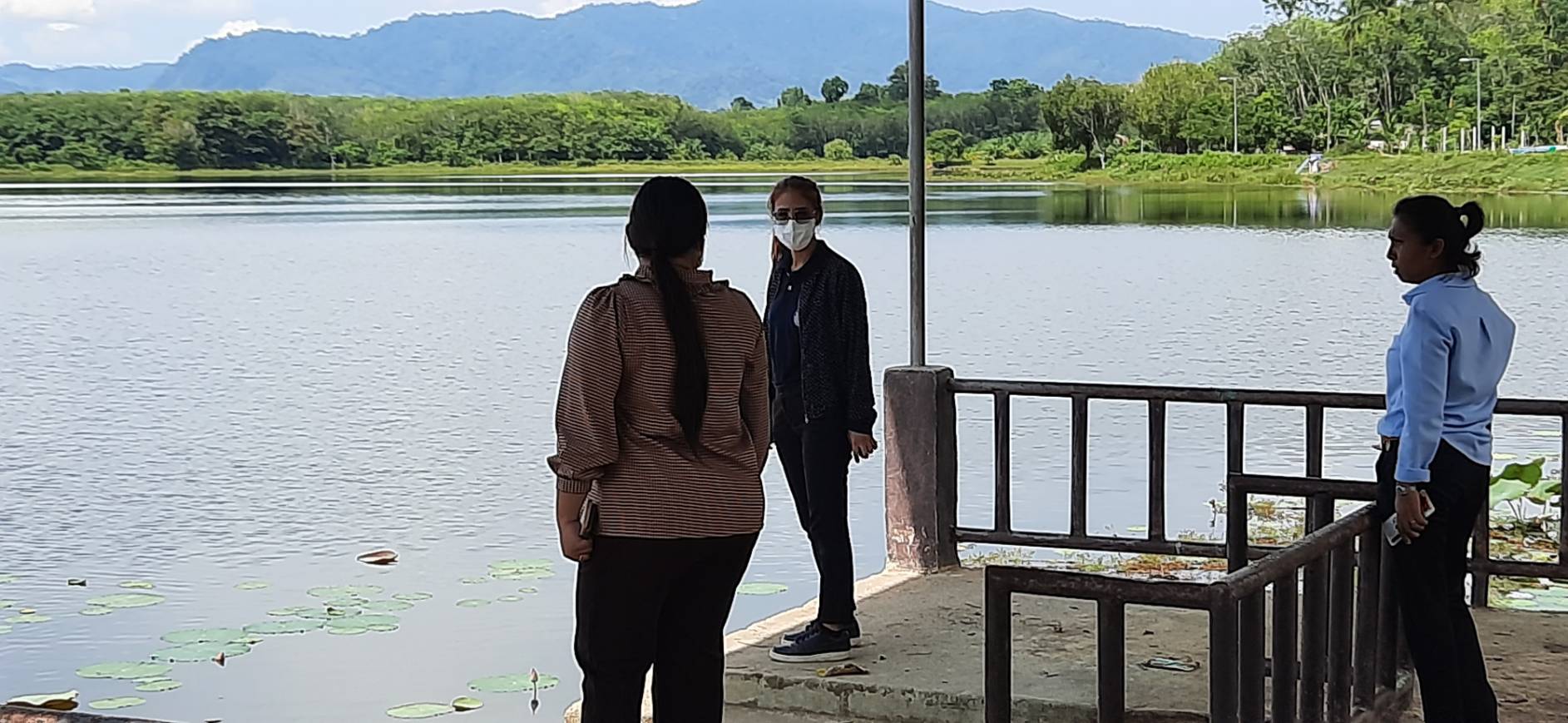 ร่วมประชุมรับฟังการชี้แจงรายละเอียดการสำรวจข้อมูลเพื่อจัดทำผลิตภัณฑ์มวลรวมจังหวัด..คลิก
