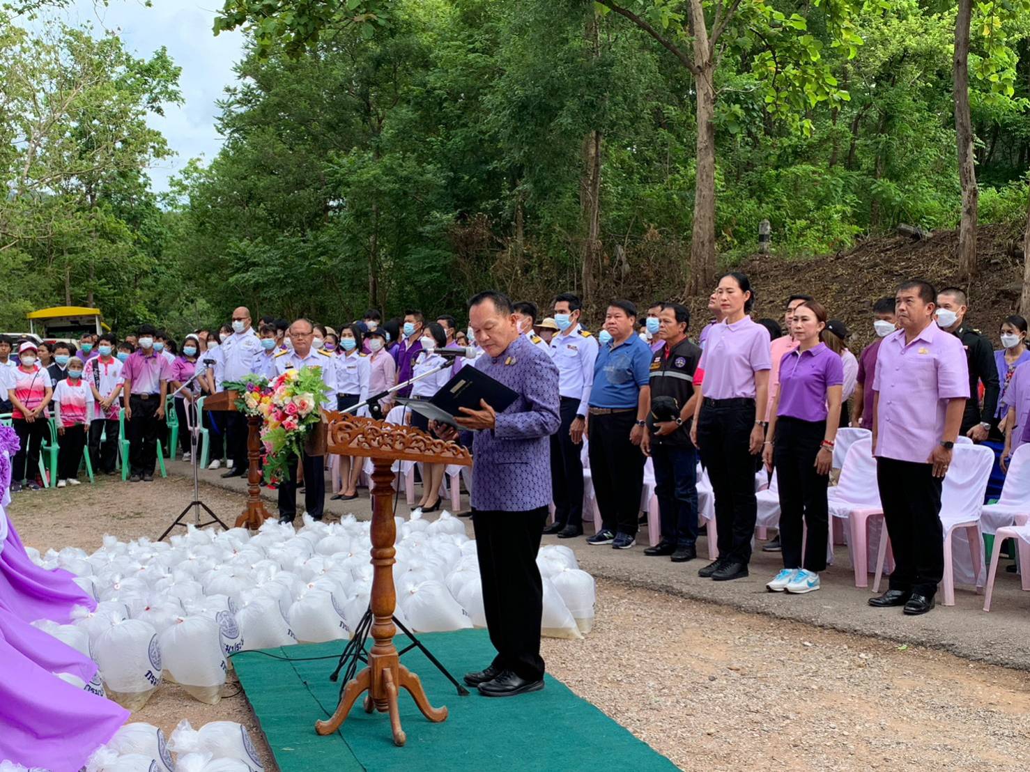 พิธีปล่อยพันธุ์สัตว์น้ำและปลูกต้นไม้เนื่องในวันเฉลิมพระชนมพรรษาสมเด็จพระนางเจ้าสุทิดา พัชรสุธาพิมลลักษณ พระบรมราชินี..คลิก