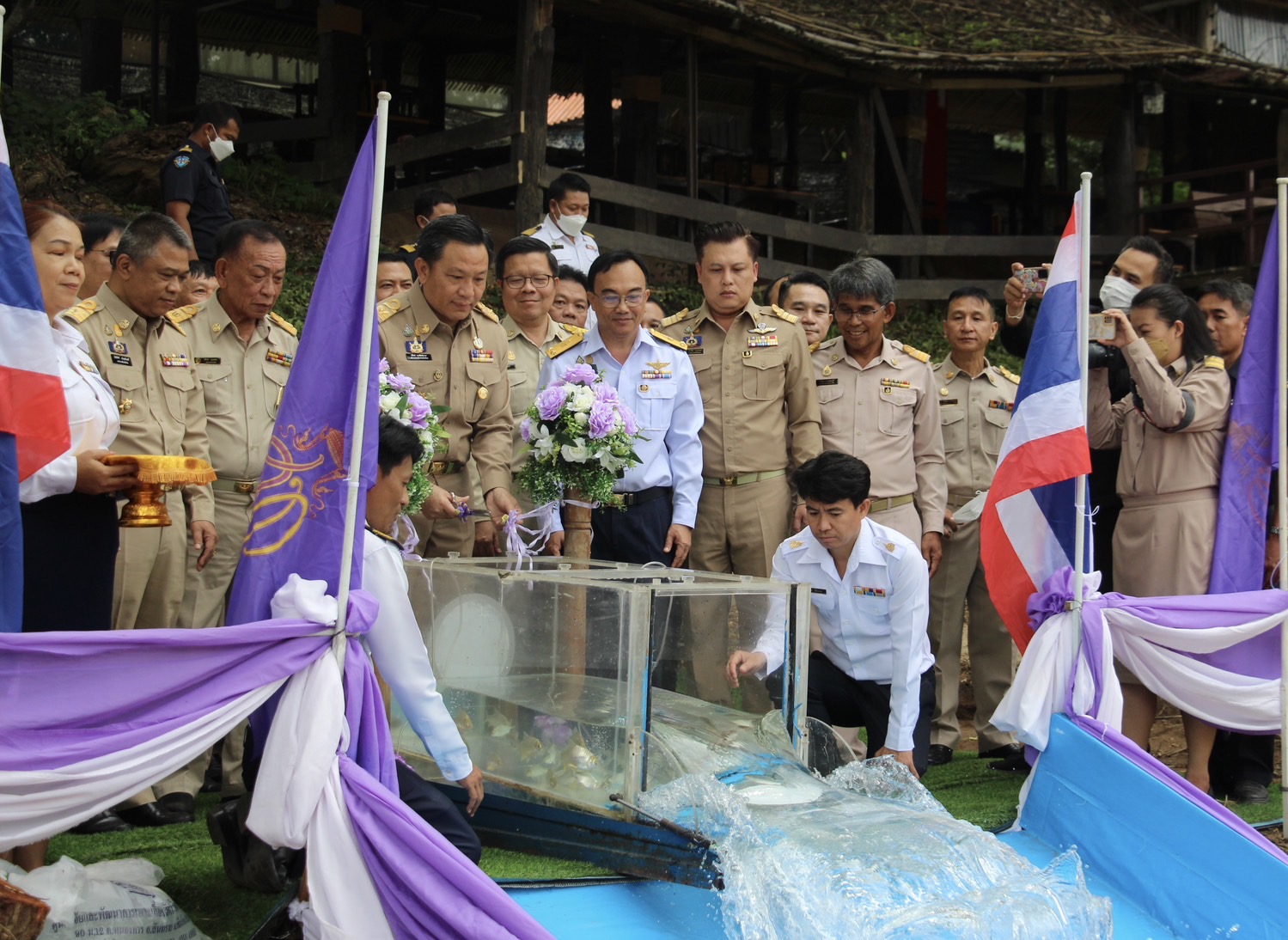 สำนักงานประมงจังหวัดเชียงใหม่ จัดพิธีปล่อยพันธุ์สัตว์น้ำ เนื่องในโอกาสวันเฉลิมพระชนมพรรษา สมเด็จพระนางเจ้าสุทิดา พัชรสุธาพิมลลักษณ พระบรมราชินี..คลิก