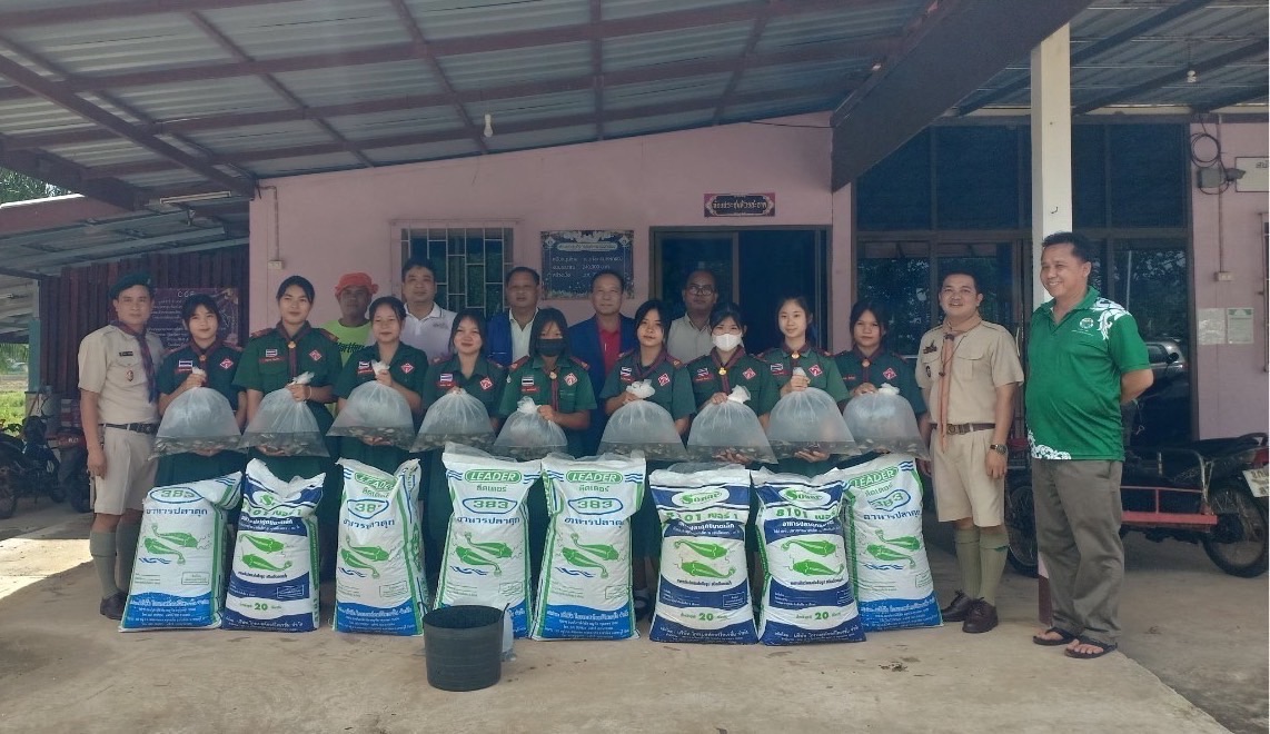 ออกปฏิบัติงานติดตามให้คำแนะนำแนวทางการเลี้ยงสัตว์น้ำ และส่งมอบปัจจัยการผลิต..คลิก