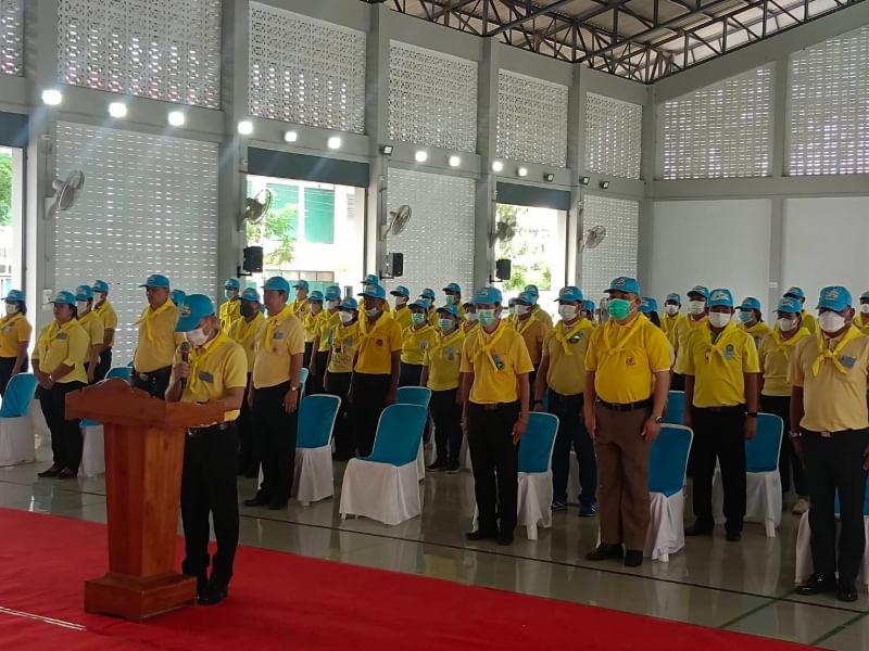 ร่วมเป็นเกียรติในพิธีมอบสิ่งของพระราชทาน (หมวก และผ้าพันคอ จิตอาสาพระราชทาน)..คลิก