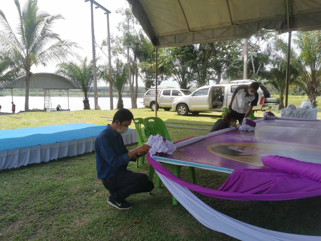 จัดเตรียมสถานที่ สำหรับพิธีปล่อยพันธุ์สัตว์น้ำฯ..คลิก