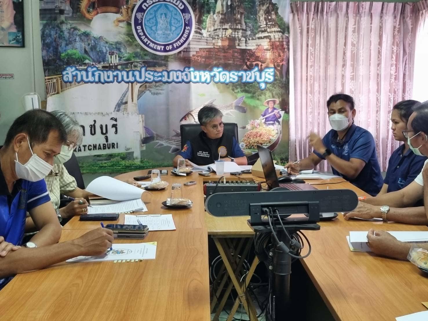 จัดประชุมคณะทำงานโครงการเสริมสภาพคล่องเกษตรกรผู้เลี้ยงกุ้งทะเลปี 2565 ระยะที่ 1 ระดับพื้นที่จังหวัดราชบุรี ครั้งที่ 1/2566..คลิก