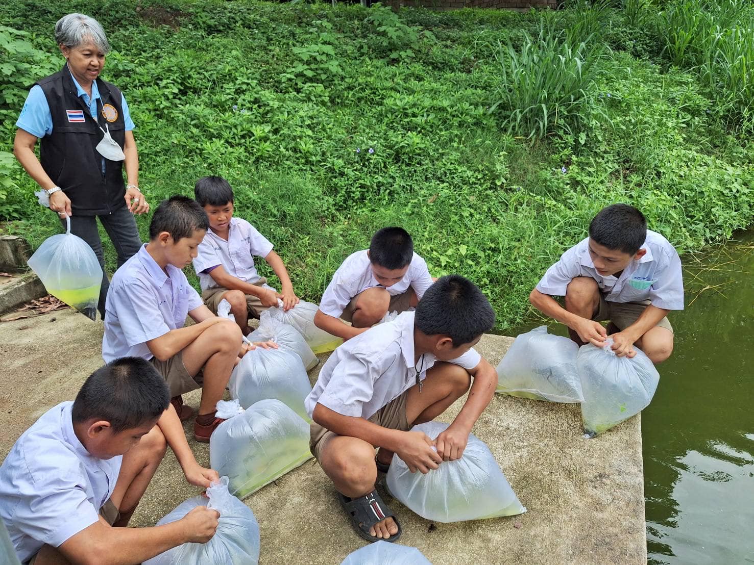 ลงพื้นที่ดำเนินงานโครงการสนับสนุนด้านการประมงตามพระราชดำริ สมเด็จพระกนิษฐาธิราชเจ้า กรมสมเด็จพระเทพรัตนราชสุดาฯ สยามบรมราชกุมารี..คลิก