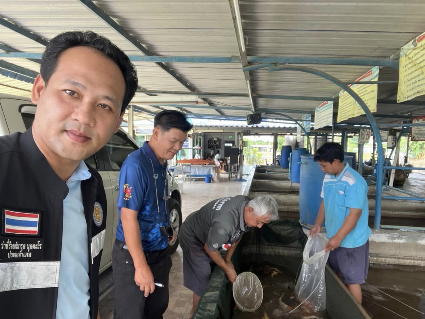 ตรวจเยี่ยมและติดตามผลการดำเนินงานขององค์กรชุมชนประมงท้องถิ่นกลุ่มเครือข่ายผู้เลี้ยงปลาสวยงามจังหวัดราชบุรี ที่เข้าร่วมโครงการสร้างความเข้มแข็งกลุ่มการผลิตด้านประมง ประจำปี 2566