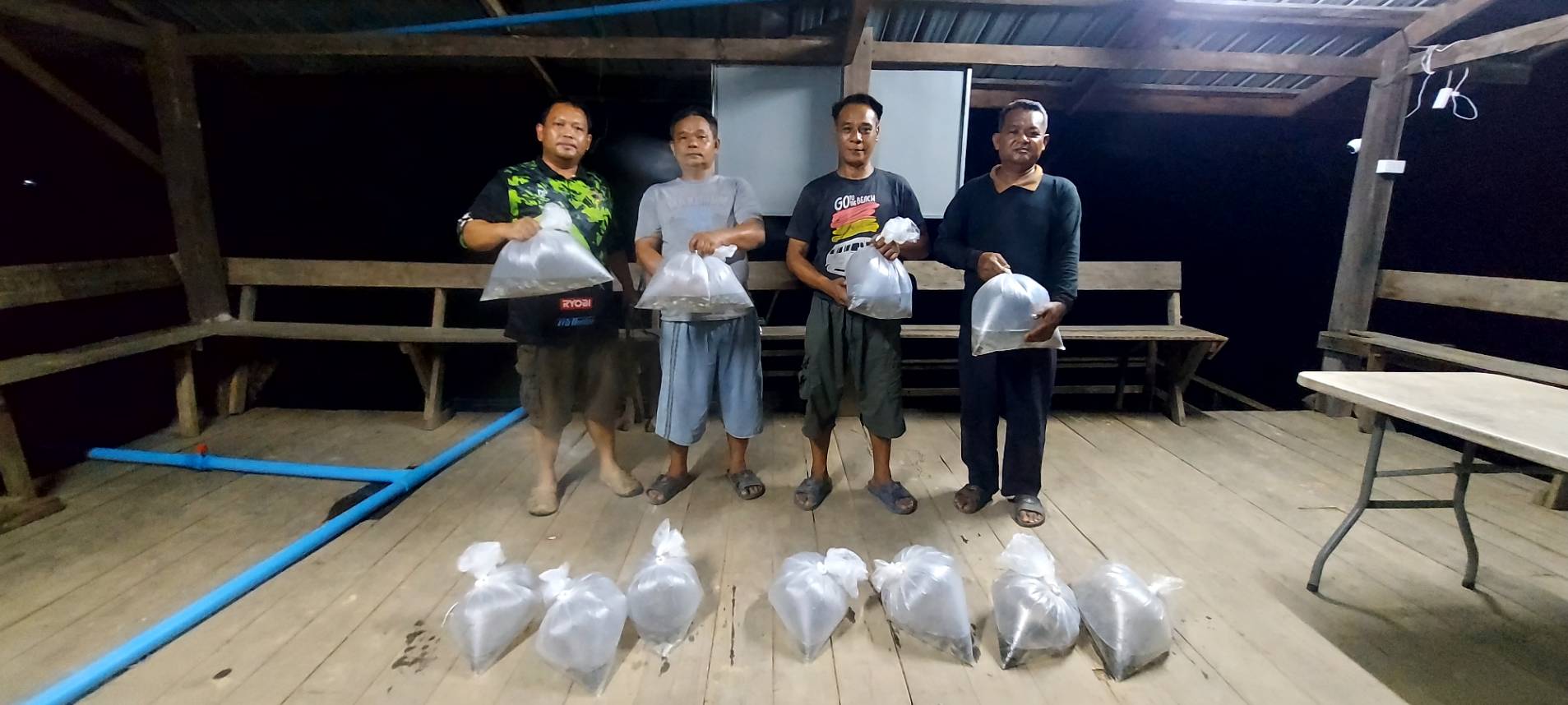 รายงานความก้าวหน้าการดำเนินกิจกรรมโครงการพัฒนาอาชีพและส่งเสริมความเข็มแข็งของชุมชนประมง (กิจกรรมพัฒนาอาชีพชุมชนประมง) งบประมาณ พ.ศ. 2566 องค์กรชุมชนประมงท้องถิ่นกลุ่มอนุรักษ์ทรัพยากรประมงบ้านแก่งโพธิ์  ตำบลน้ำก่ำ  อำเภอธาตุพนมได้ดำเนินกิจกรรมภายใต้โครงการชุมชนเข้มแข็ง..คลิก