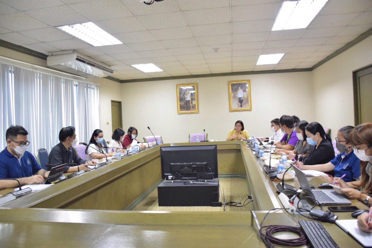 14 มิ.ย. 66 ประชุมหารือเพื่อแจ้งระบบการออกใบรับรองมาตรฐานฟาร์มเพาะเลี้ยงสัตว์น้ำของประเทศไทย ให้กับองค์การบริหารมหาสมุทรและชั้นบรรยากาศแห่งชาติ (National Oceanic and Atmospheric Administration : NOAA) และแนวทางในการกำกับการควบคุมหน่่วยรับรองเอกชน ผ่านระบบ Video Conference