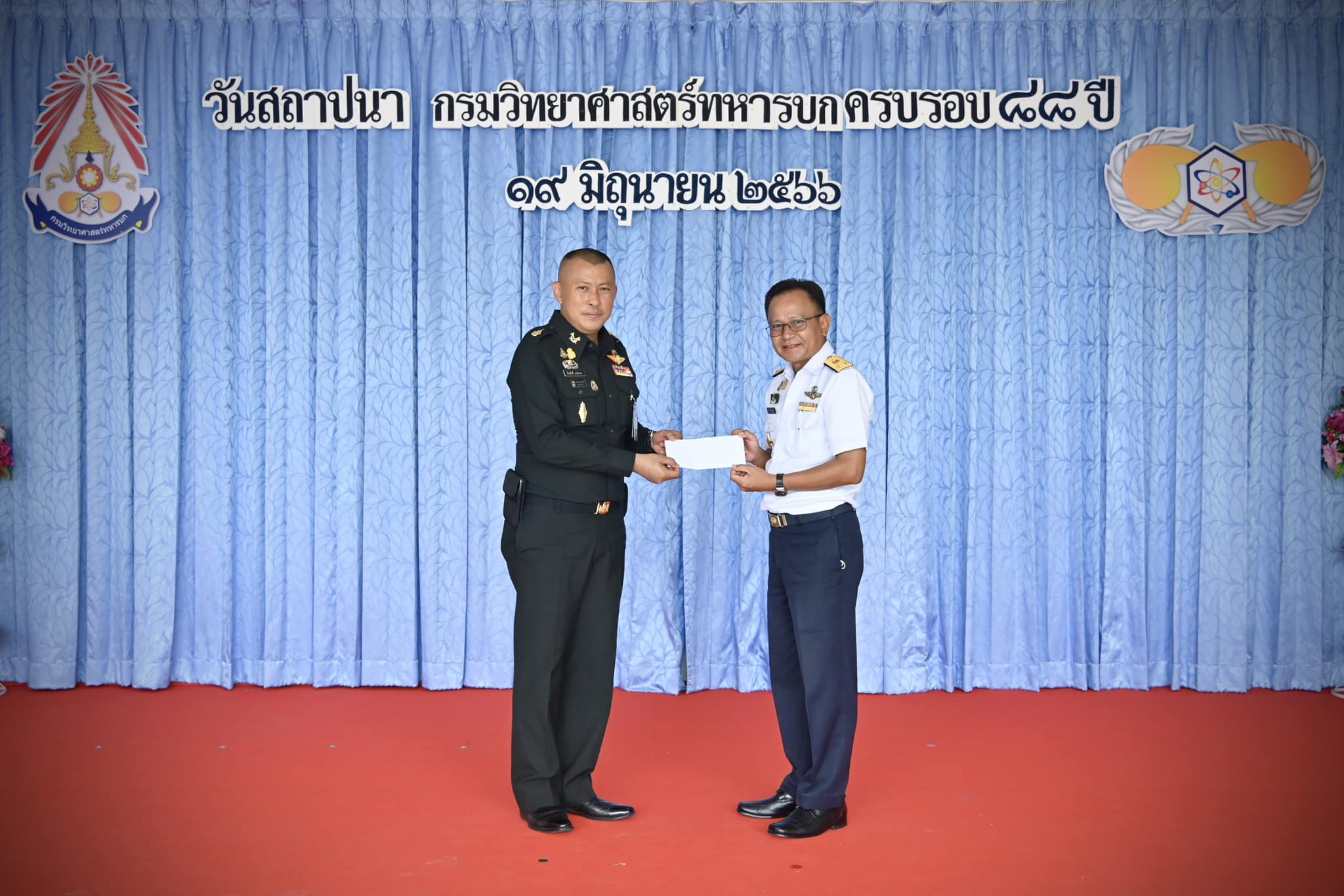นายเฉลิมชัย สุวรรณรักษ์ อธิบดีกรมประมง มอบหมายให้ นายศุภกิตติ์ ใสกระจ่าง เลขานุการกรม ร่วมแสดงความยินดีเนื่องในโอกาสวันคล้ายวันสถาปนากรมวิทยาศาสตร์ทหารบก ครบรอบปีที่ 88