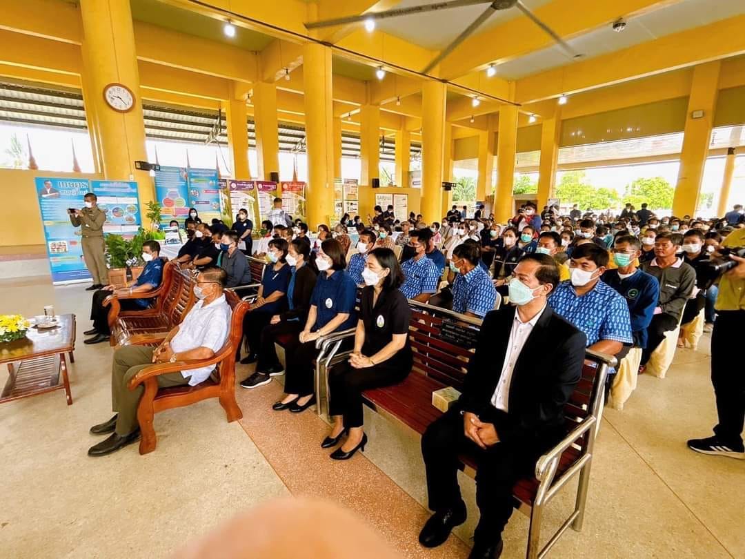 นิทรรศการและให้บริการคลินิกสัตว์น้ำ..คลิก