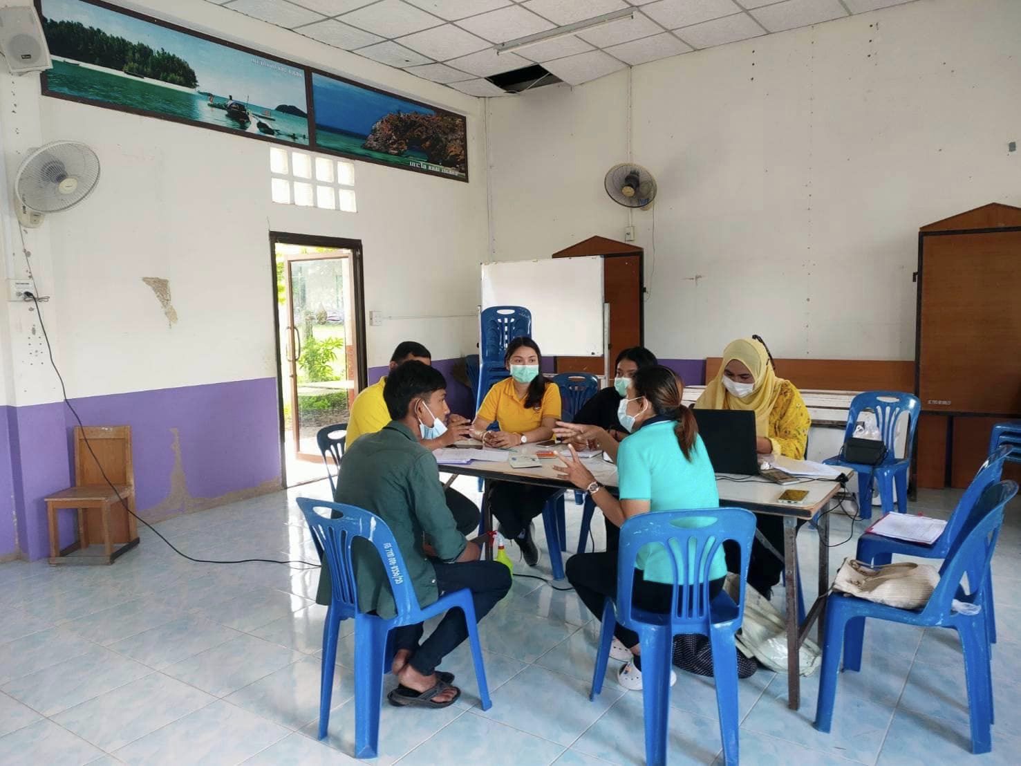 สำนักงานประมงจังหวัดสตูล ร่วมดำเนินการคัดกรองแรงงานภายใต้โครงการปฏิบัติการคัดกรองแรงงานต่างด้าวในภาคประมงทะเลตามกลไกการส่งต่อระดับชาติ (National Referral Mechanism - NRM ) จังหวัดสตูล ณ โรงเรียนบ้านตูแตหรำ ตำบลกำแพง อำเภอละงู จังหวัดสตูล