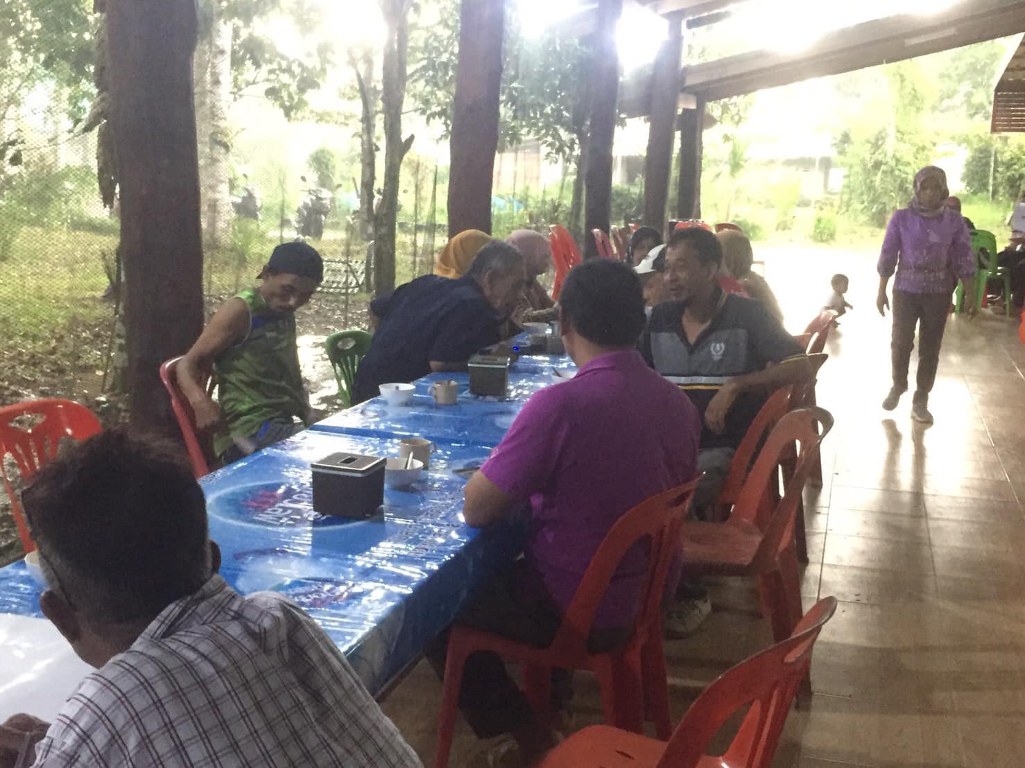 สำนักงานประมงจังหวัดสตูล จัดประชุมชี้แจง/ส่งเสริมองค์ความรู้ด้านการเพาะเลี้ยงสัตว์น้ำแก่เกษตรกรโครงการศูนย์เรียนรู้การเพิ่มประสิทธิภาพการผลิตสินค้าเกษตร แก่เกษตรกรที่เข้าร่วมโครงการฯ ณ ศูนย์เรียนรู้การเพิ่มประสิทธิภาพการผลิตสินค้าเกษตร  จำปาดะ ตำบลตำบลวังประจัน อำเภอควนโดน จังหวัดสตูล..คลิก