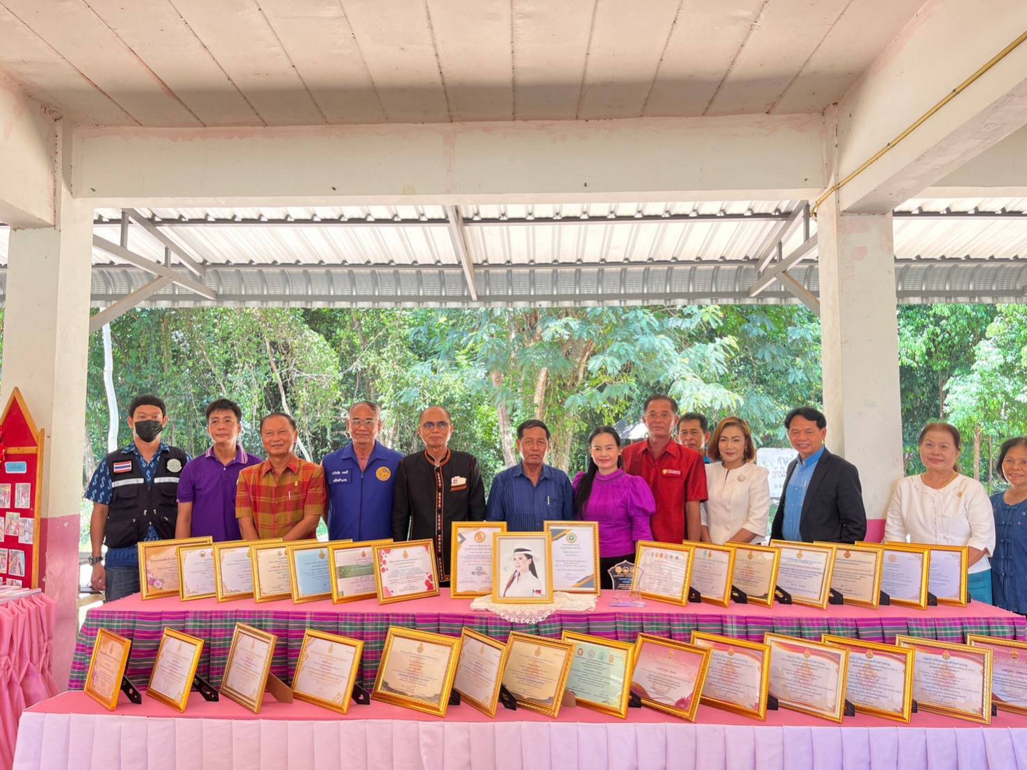 ร่วมเป็นเกียรติการประเมินโรงเรียน..คลิก